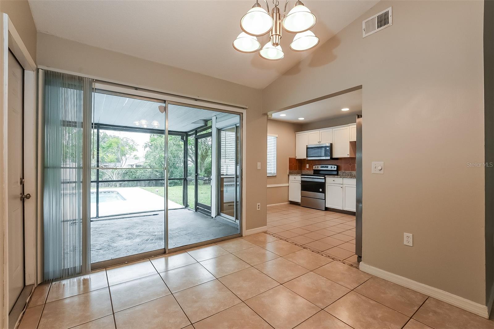 Image 6 of 21 For 5331 Broken Pine Circle