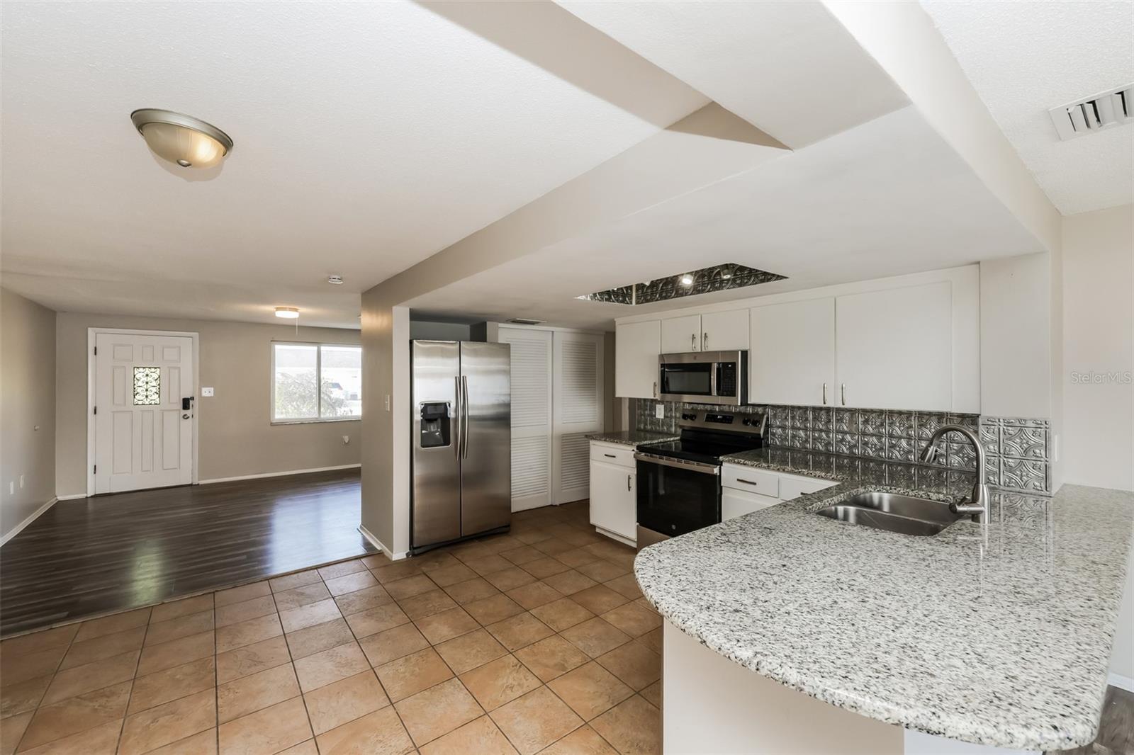 Image 9 of 21 For 9436 Legend Lane