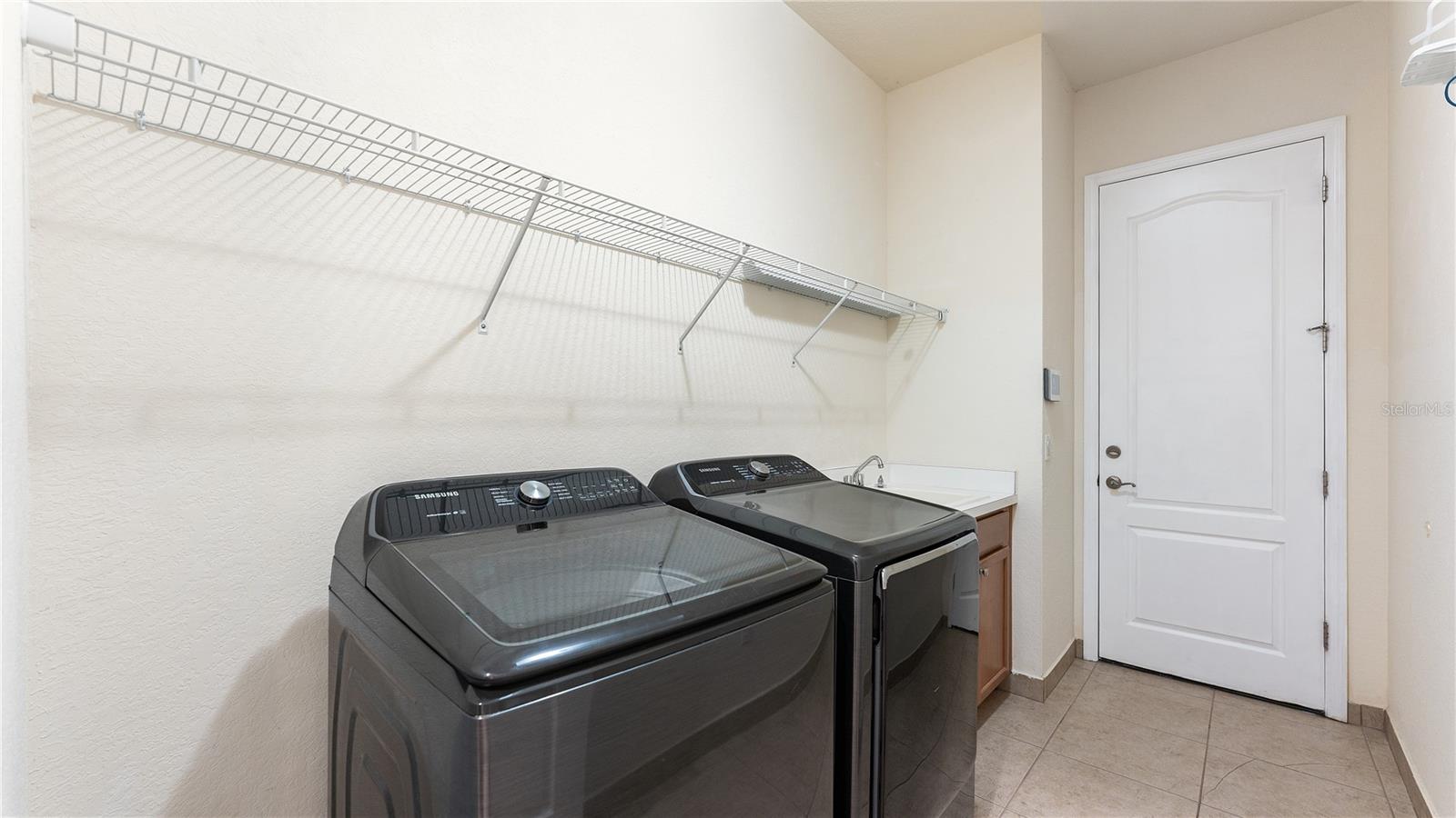 Image 36 of 40 For 10706 Willow Ridge Loop