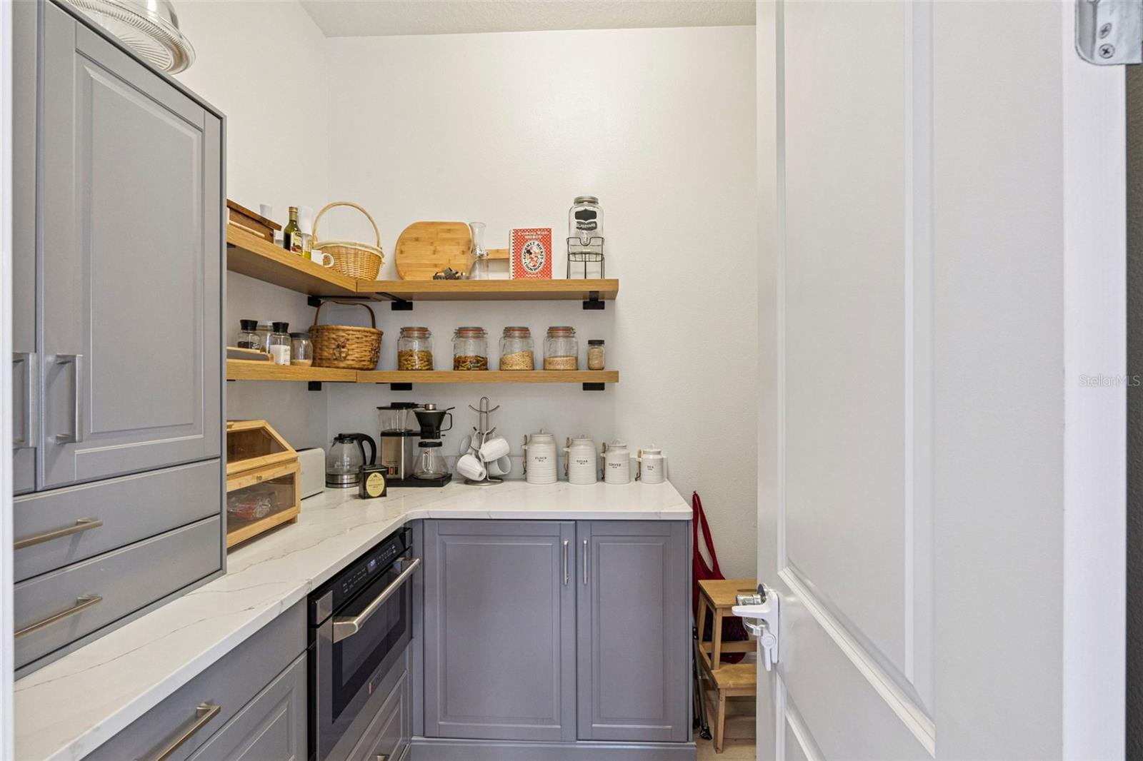 Image 20 of 73 For 10824 Lemon Lake Boulevard