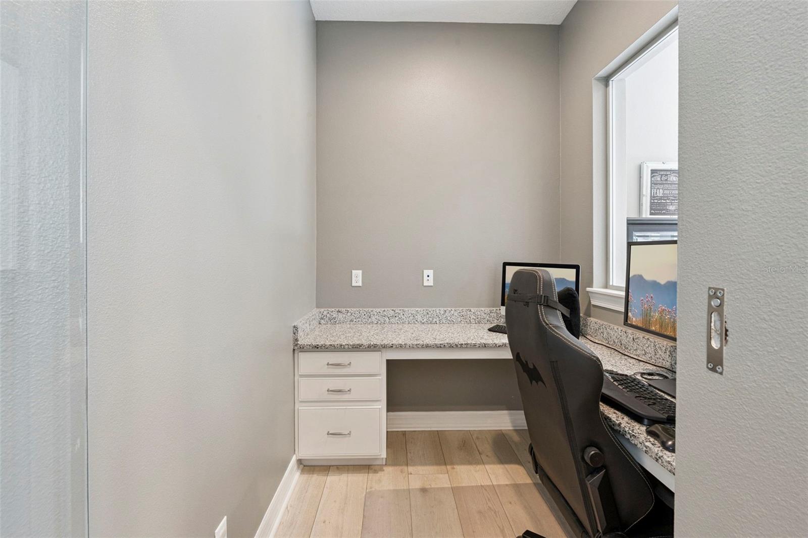 Image 22 of 73 For 10824 Lemon Lake Boulevard