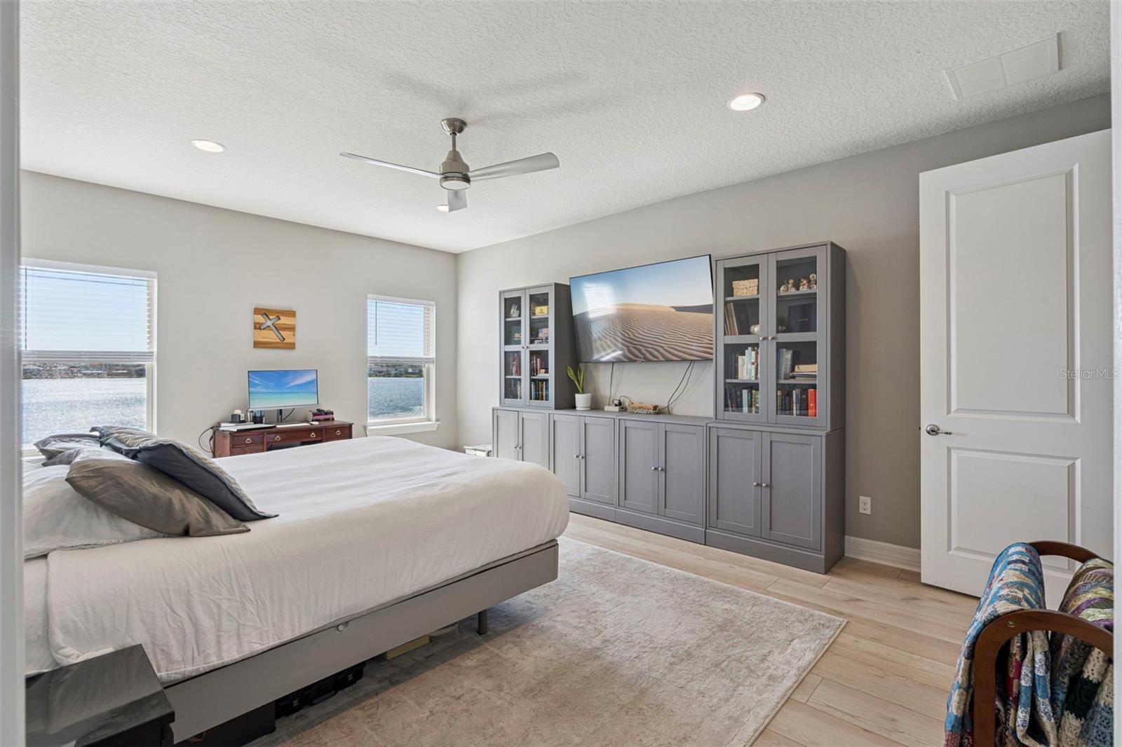 Image 33 of 73 For 10824 Lemon Lake Boulevard