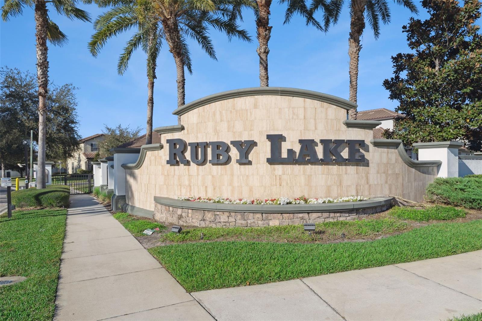 Image 58 of 73 For 10824 Lemon Lake Boulevard