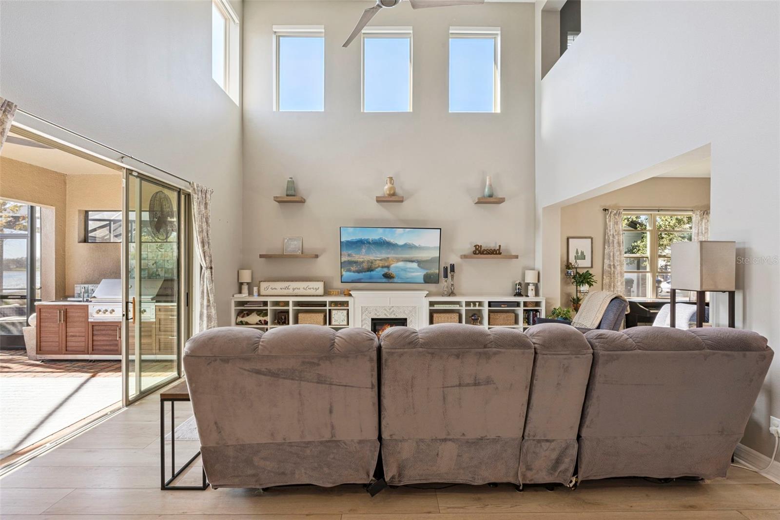 Image 9 of 73 For 10824 Lemon Lake Boulevard