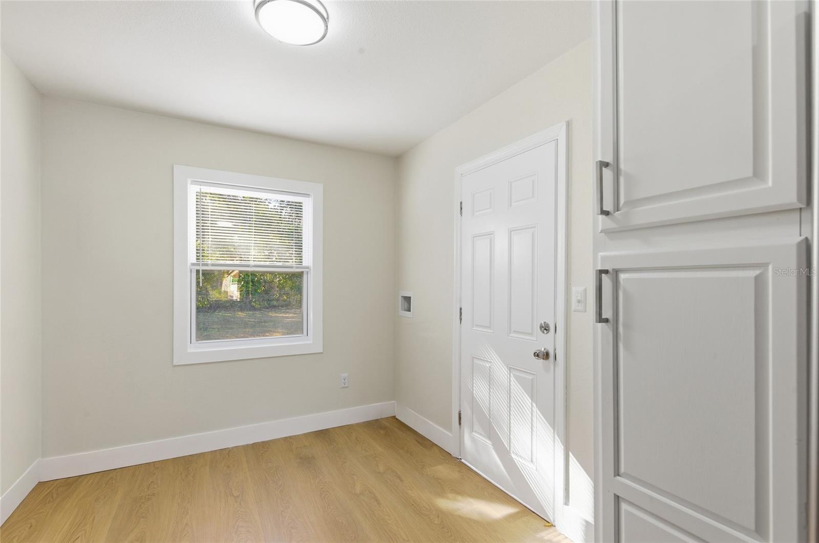 Image 13 of 29 For 845 20th Street