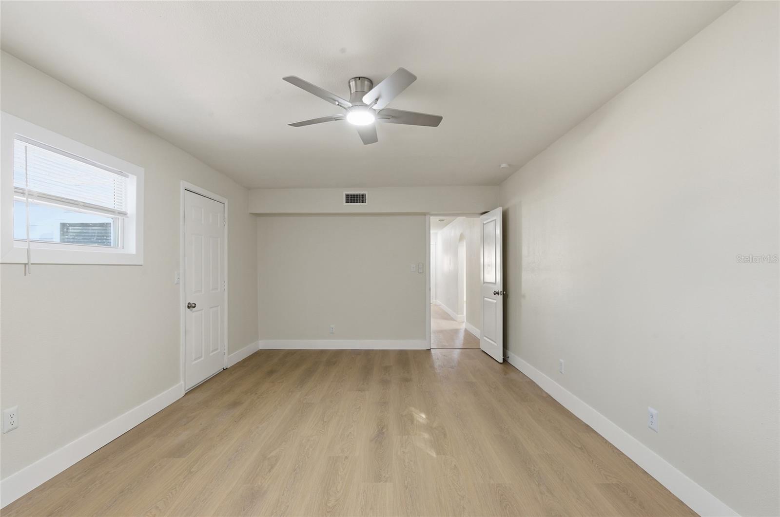 Image 17 of 29 For 845 20th Street