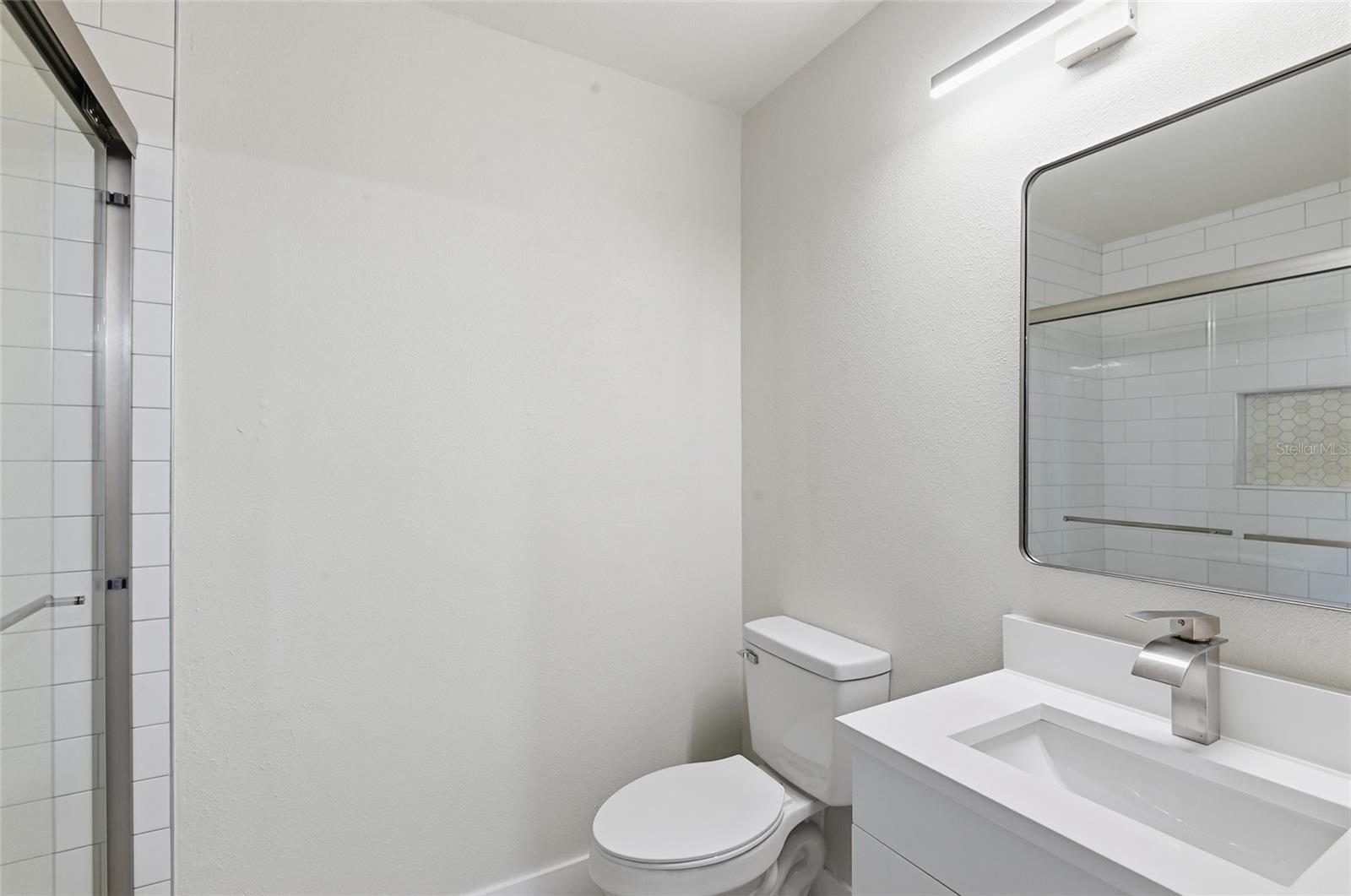 Image 18 of 29 For 845 20th Street