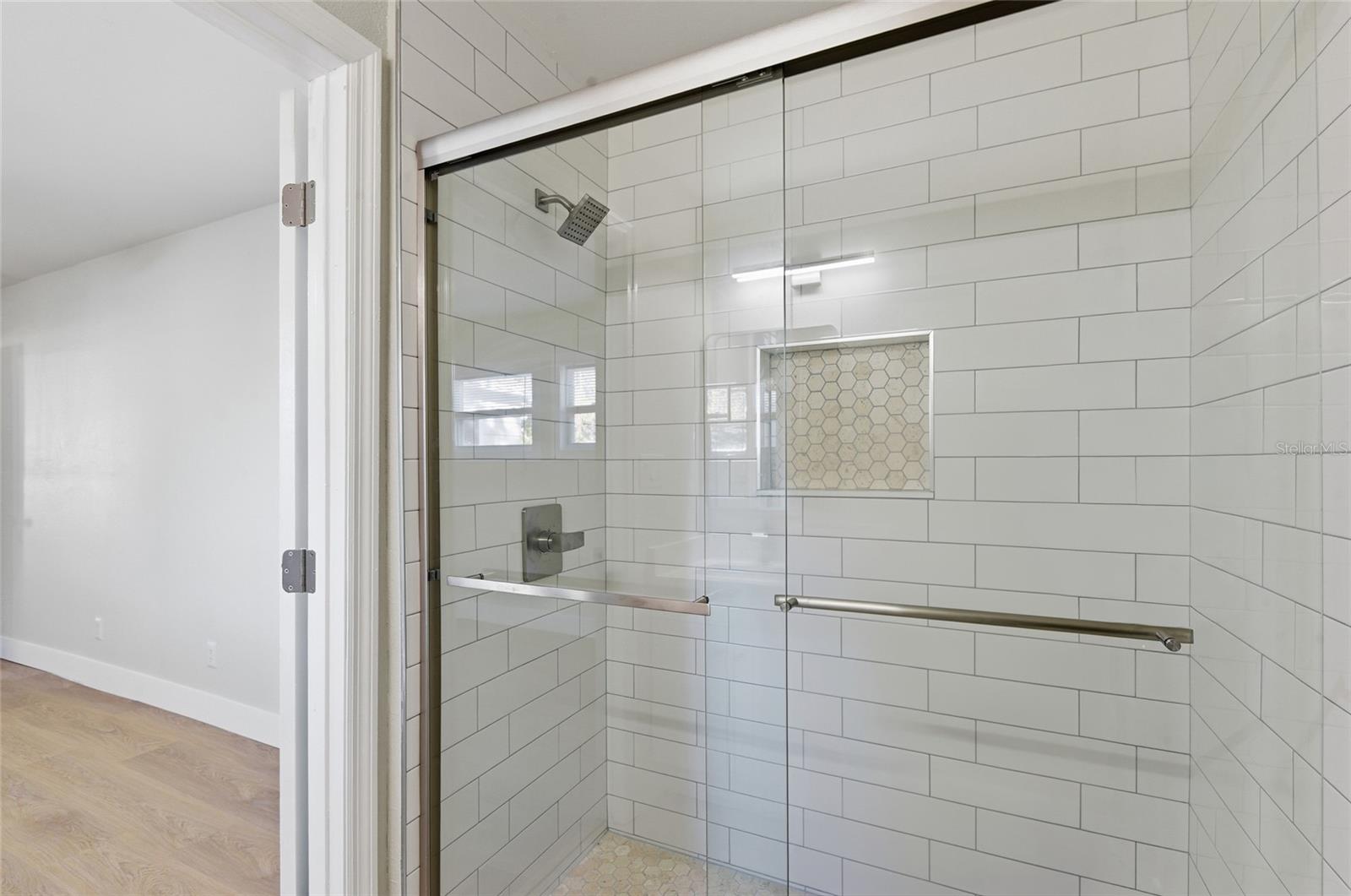 Image 19 of 29 For 845 20th Street