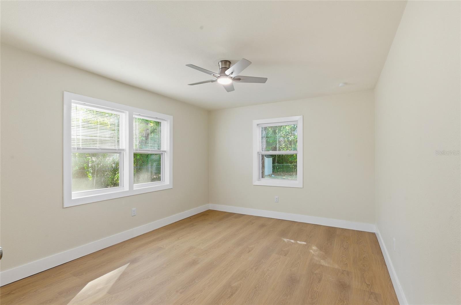 Image 24 of 29 For 845 20th Street