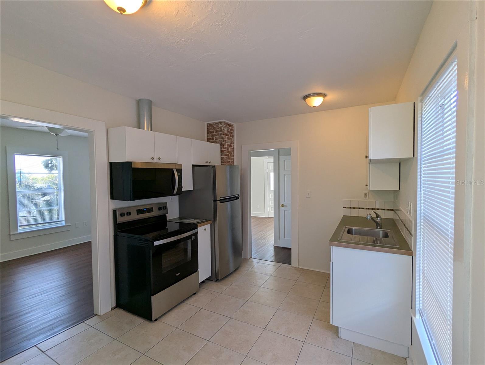 Image 14 of 31 For 127 Peninsula  3