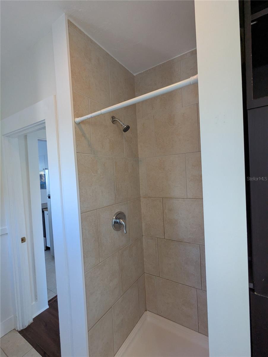 Image 29 of 31 For 127 Peninsula  3