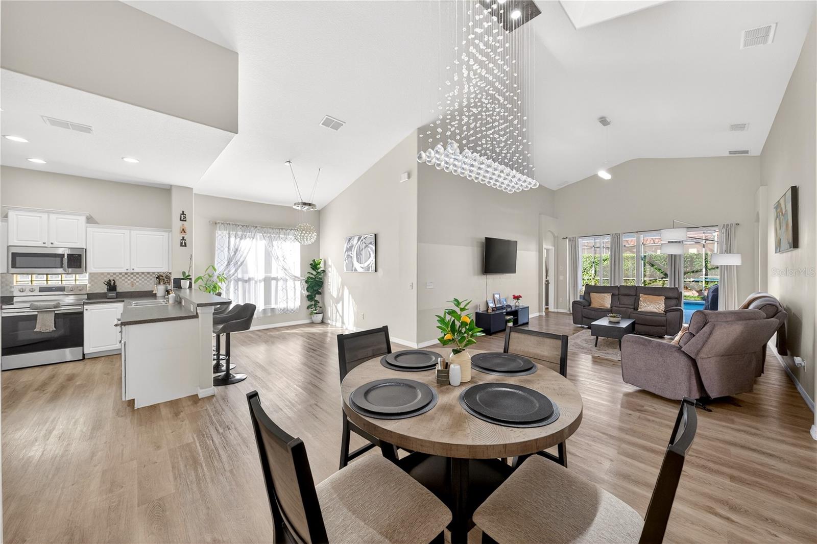 Image 24 of 65 For 650 Tuscan Hills Blvd