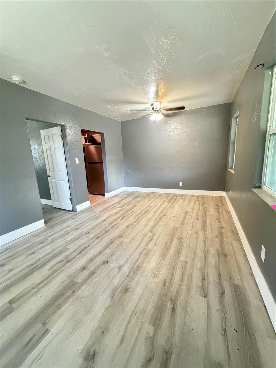 Image 3 of 11 For 633 Florence Street 2