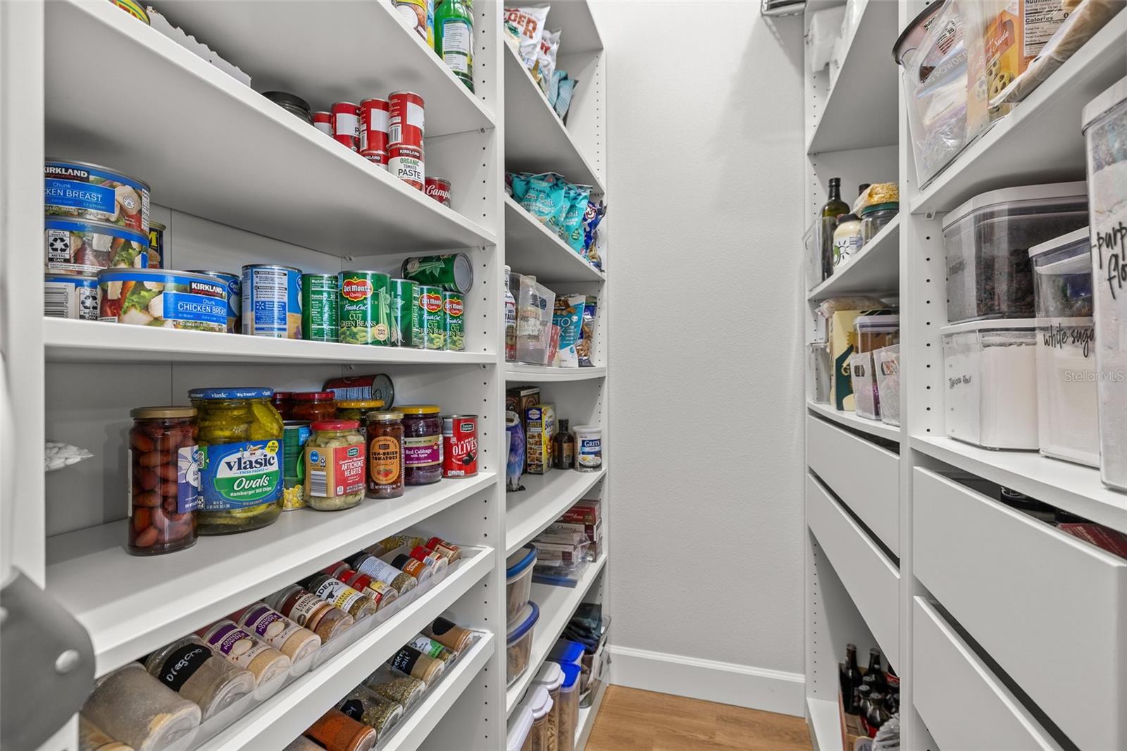 Image 17 of 72 For 19604 Ralston Street