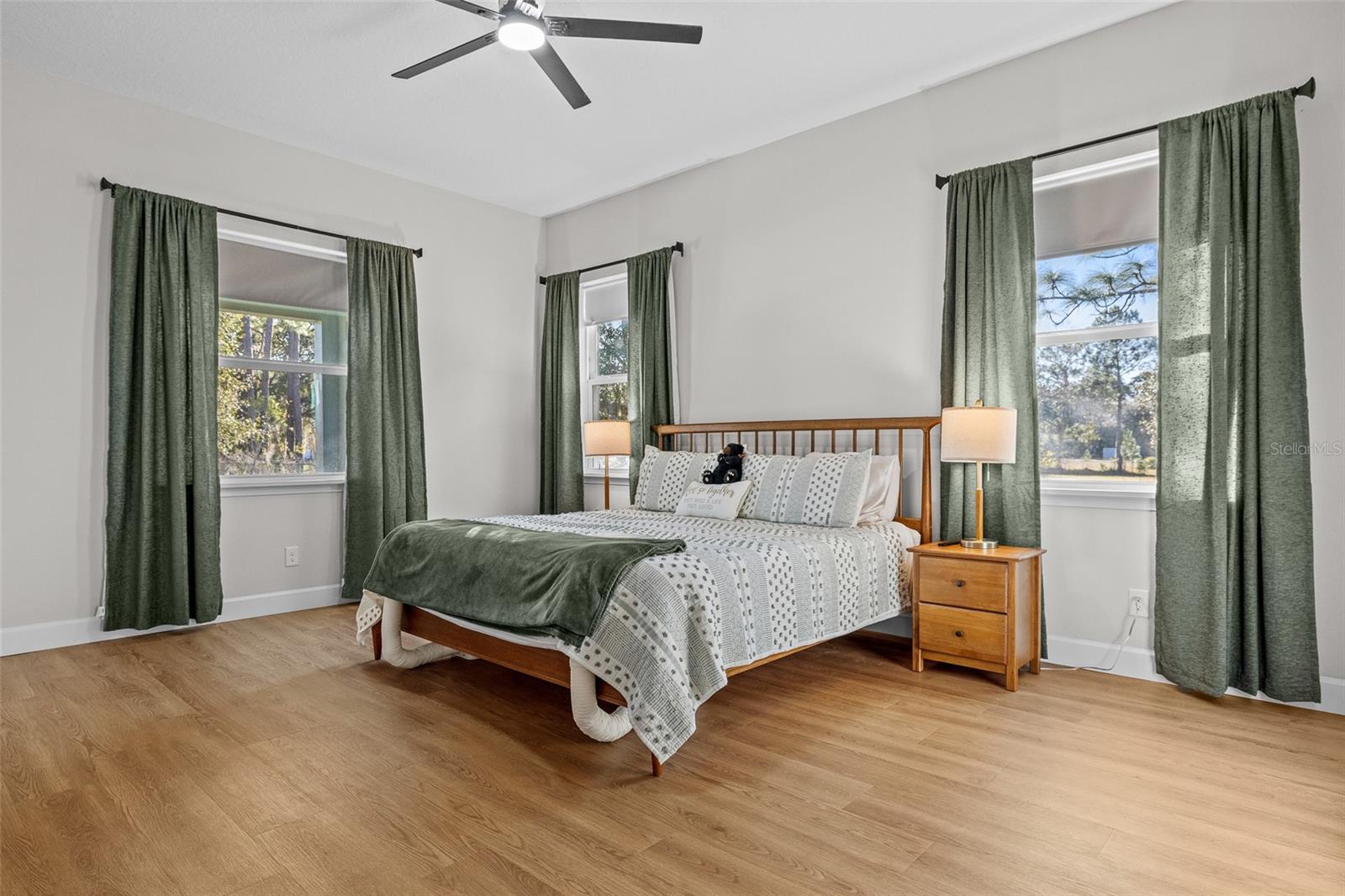 Image 20 of 72 For 19604 Ralston Street