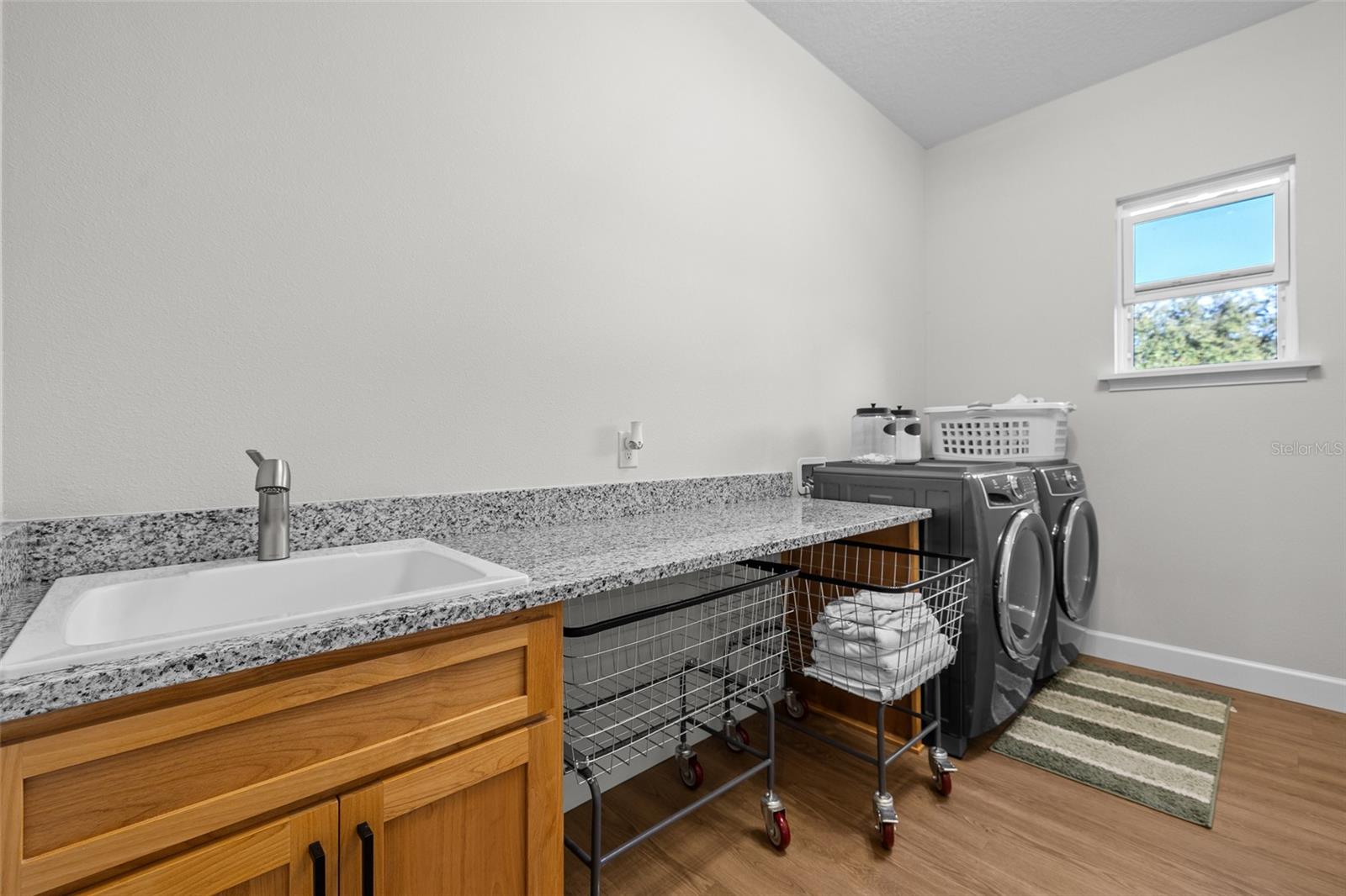 Image 26 of 72 For 19604 Ralston Street