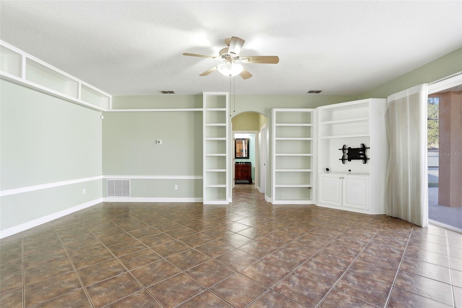 Image 18 of 63 For 294 Via Russo Lane