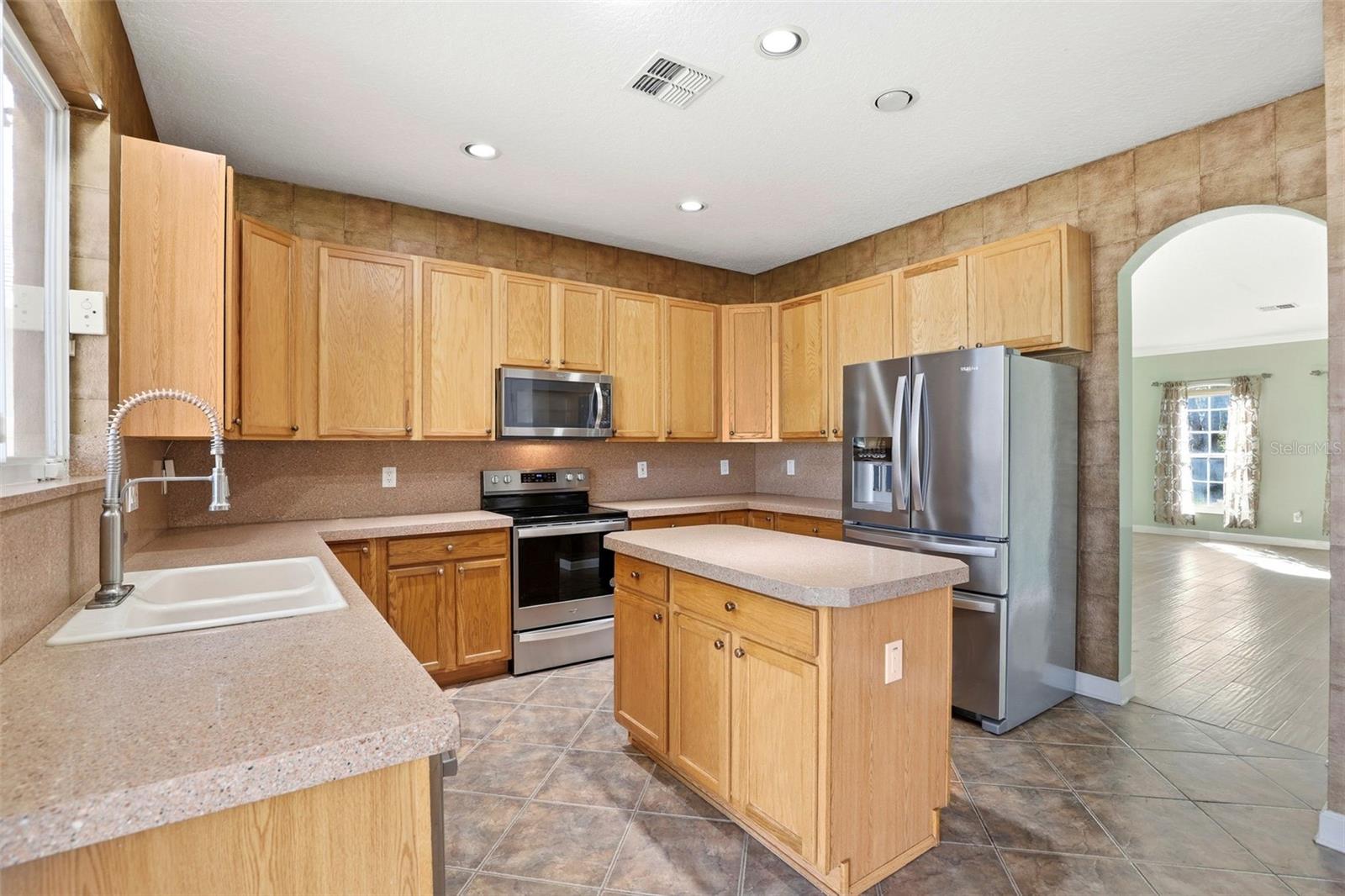 Image 22 of 63 For 294 Via Russo Lane