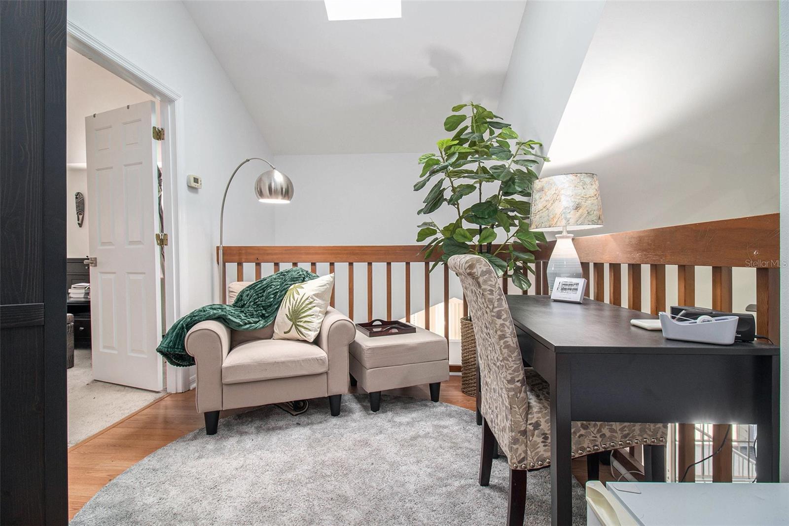 Image 19 of 28 For 962 Newcastle Circle 206