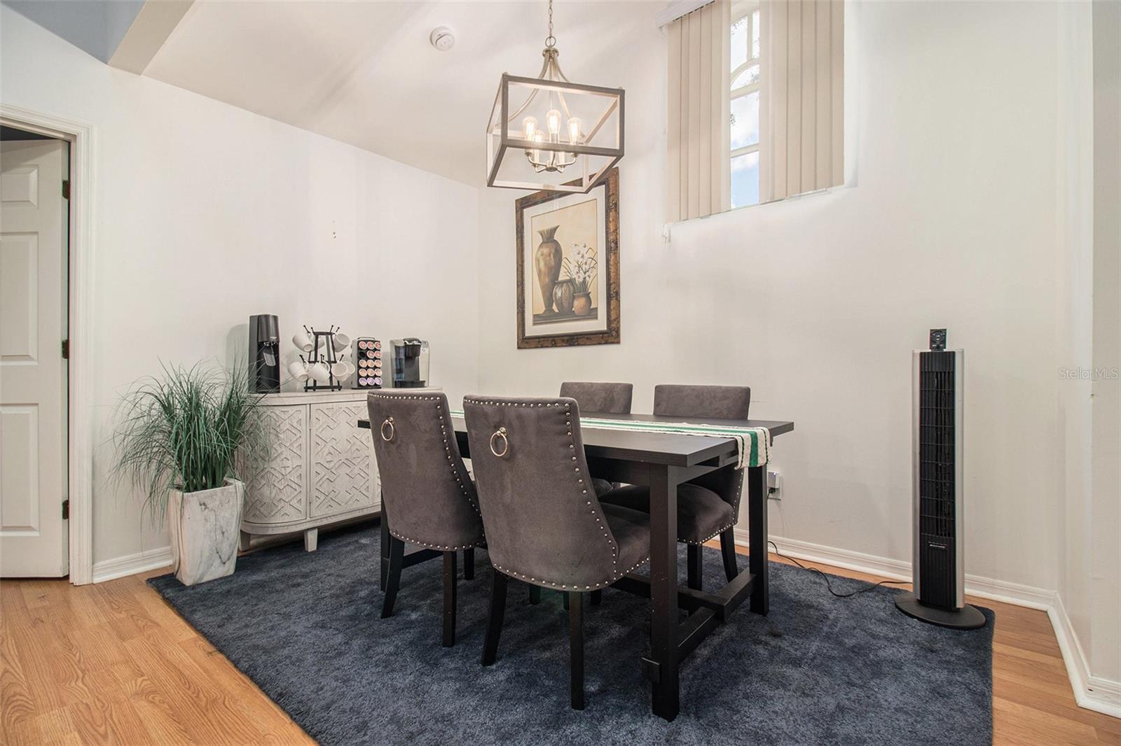 Image 21 of 28 For 962 Newcastle Circle 206