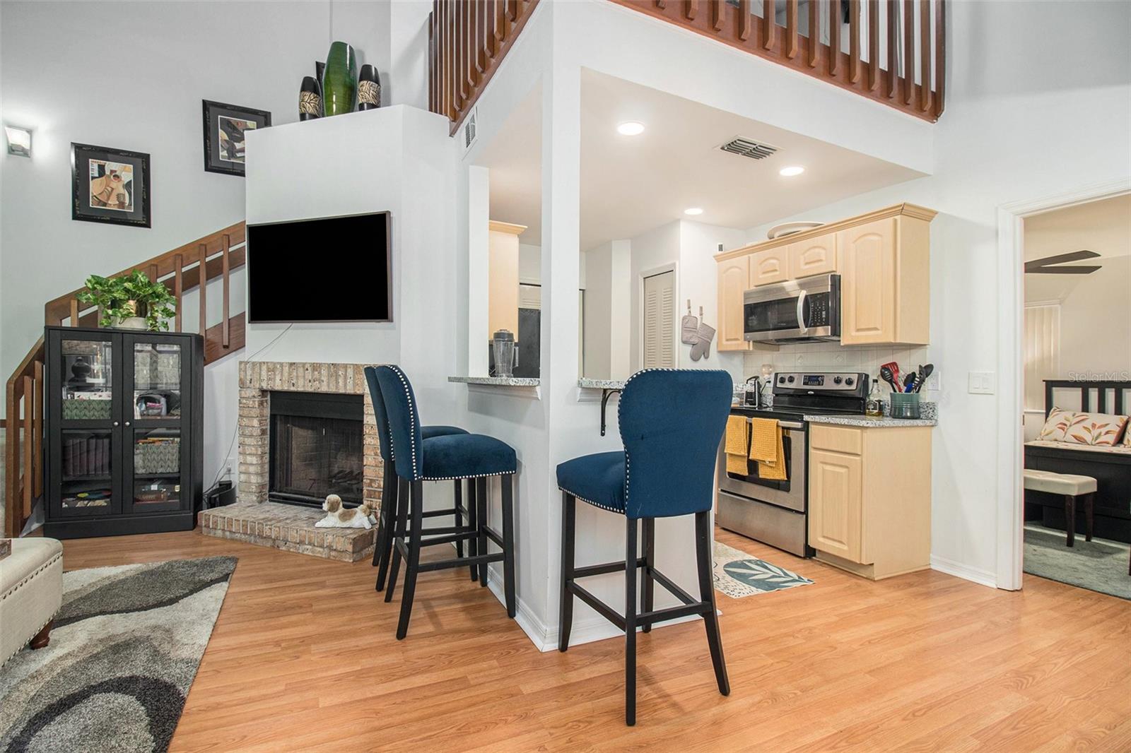 Image 3 of 28 For 962 Newcastle Circle 206