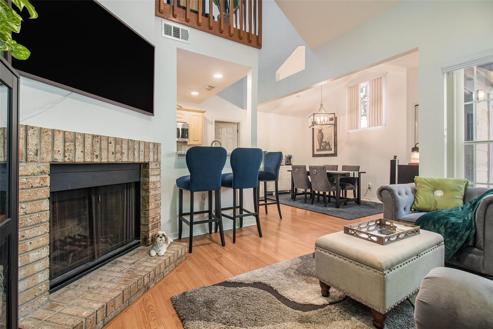 Image 4 of 28 For 962 Newcastle Circle 206