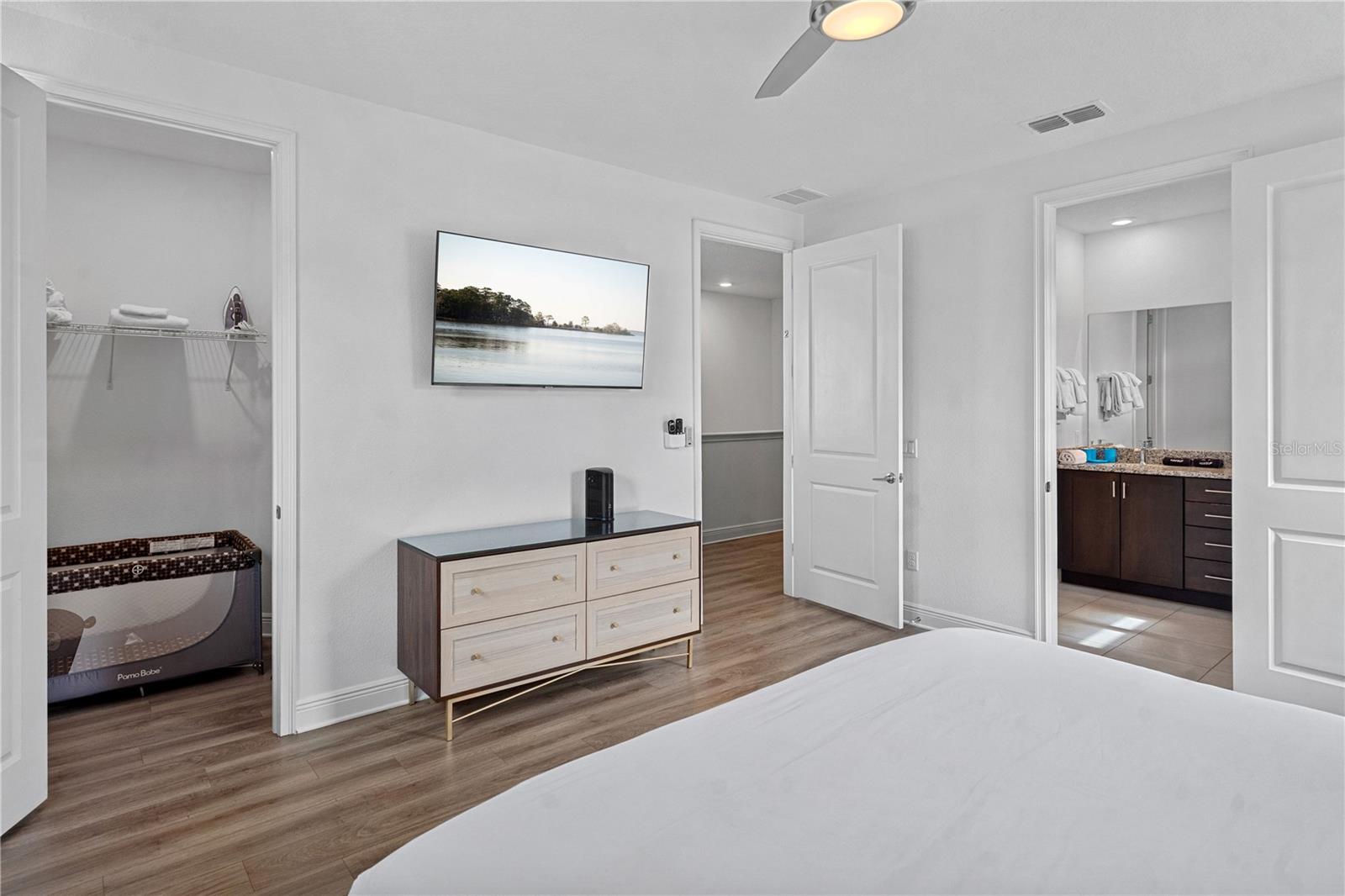 Image 21 of 46 For 7622 Excitement Drive