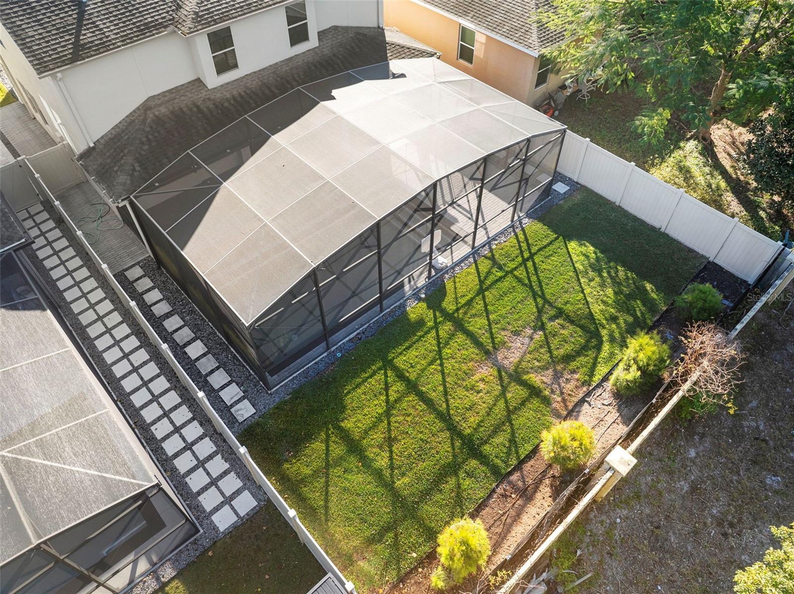 Image 11 of 59 For 684 Seven Oaks Boulevard