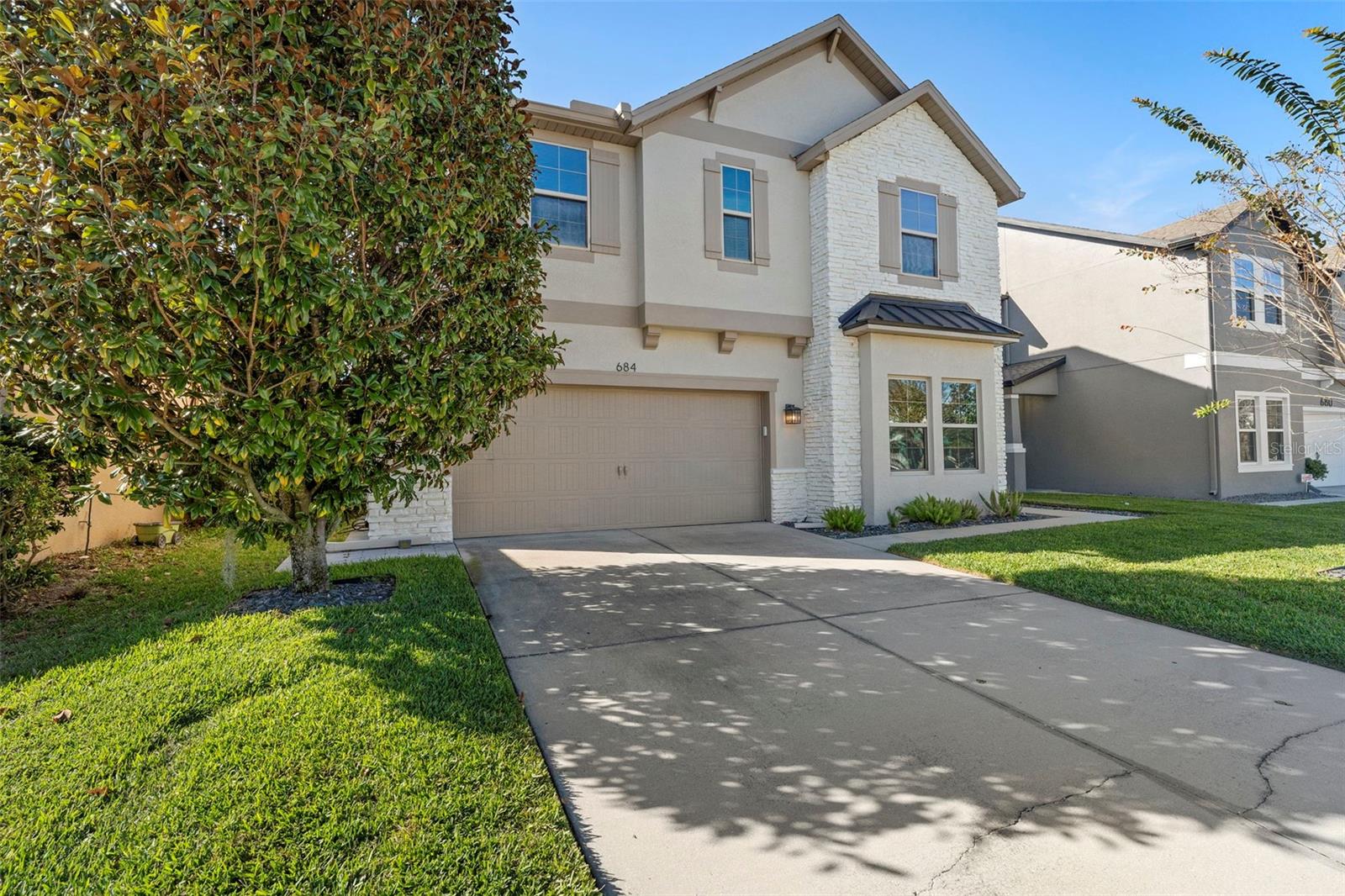 Image 3 of 59 For 684 Seven Oaks Boulevard