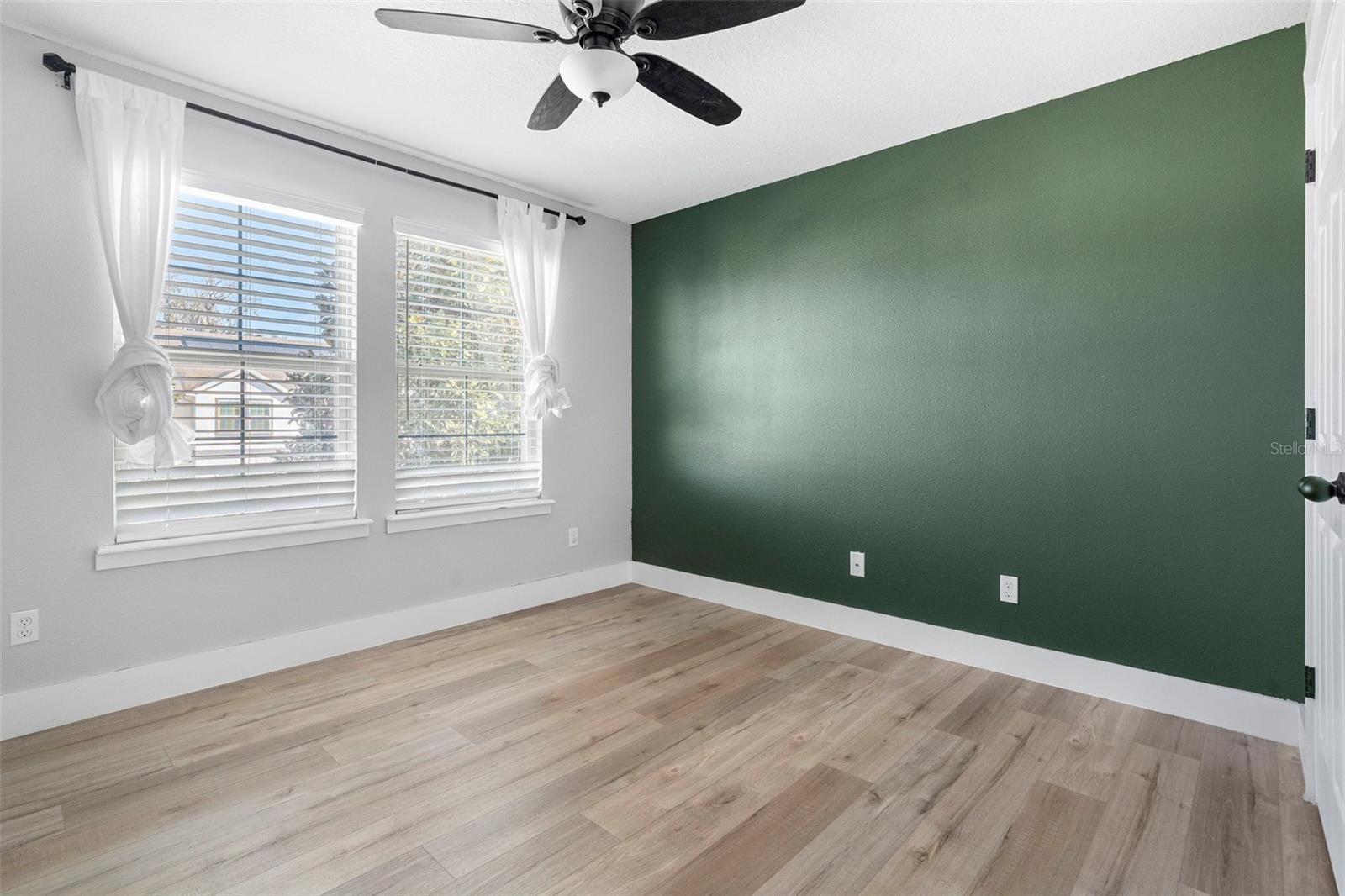 Image 36 of 59 For 684 Seven Oaks Boulevard