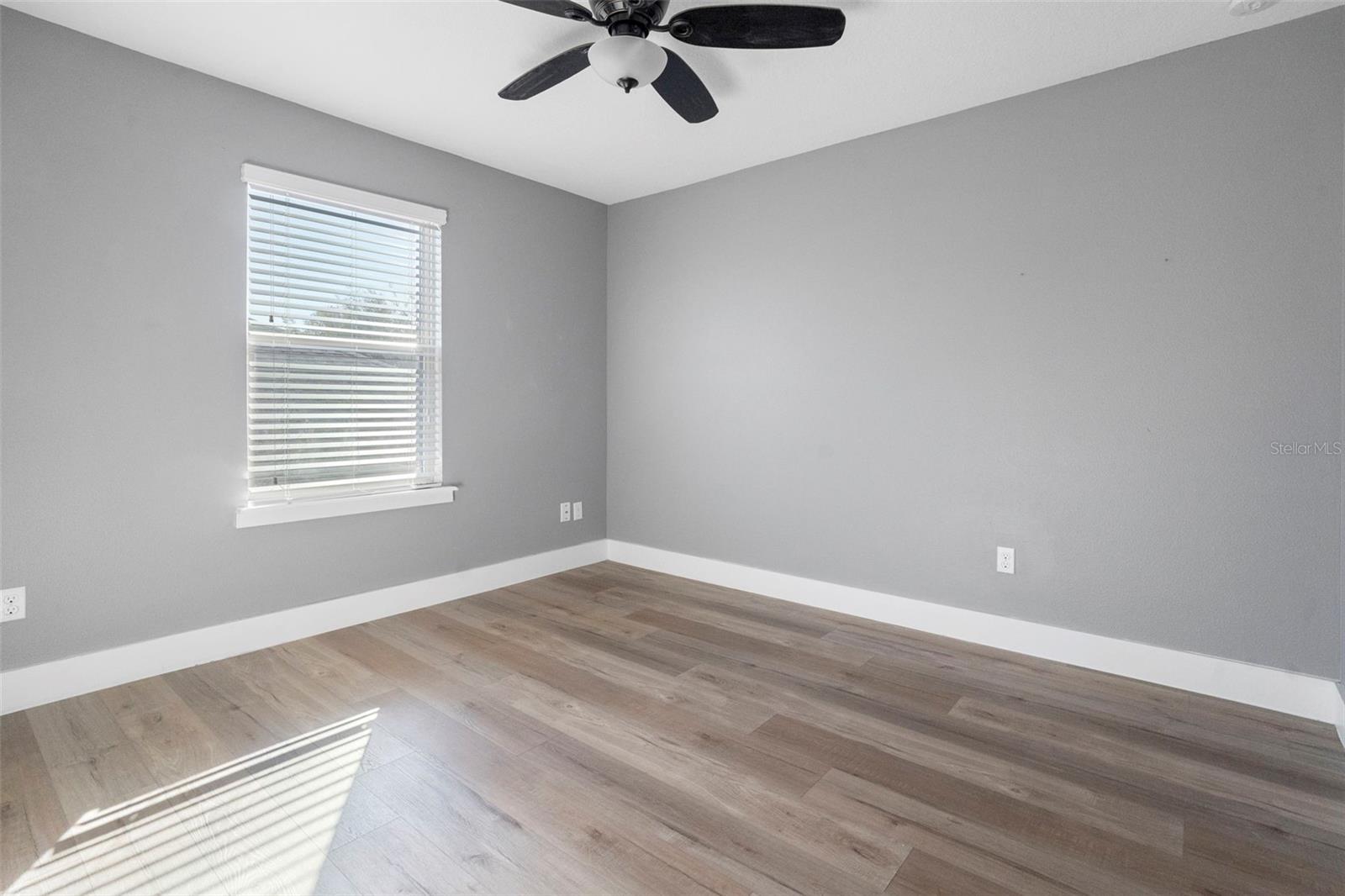 Image 39 of 59 For 684 Seven Oaks Boulevard