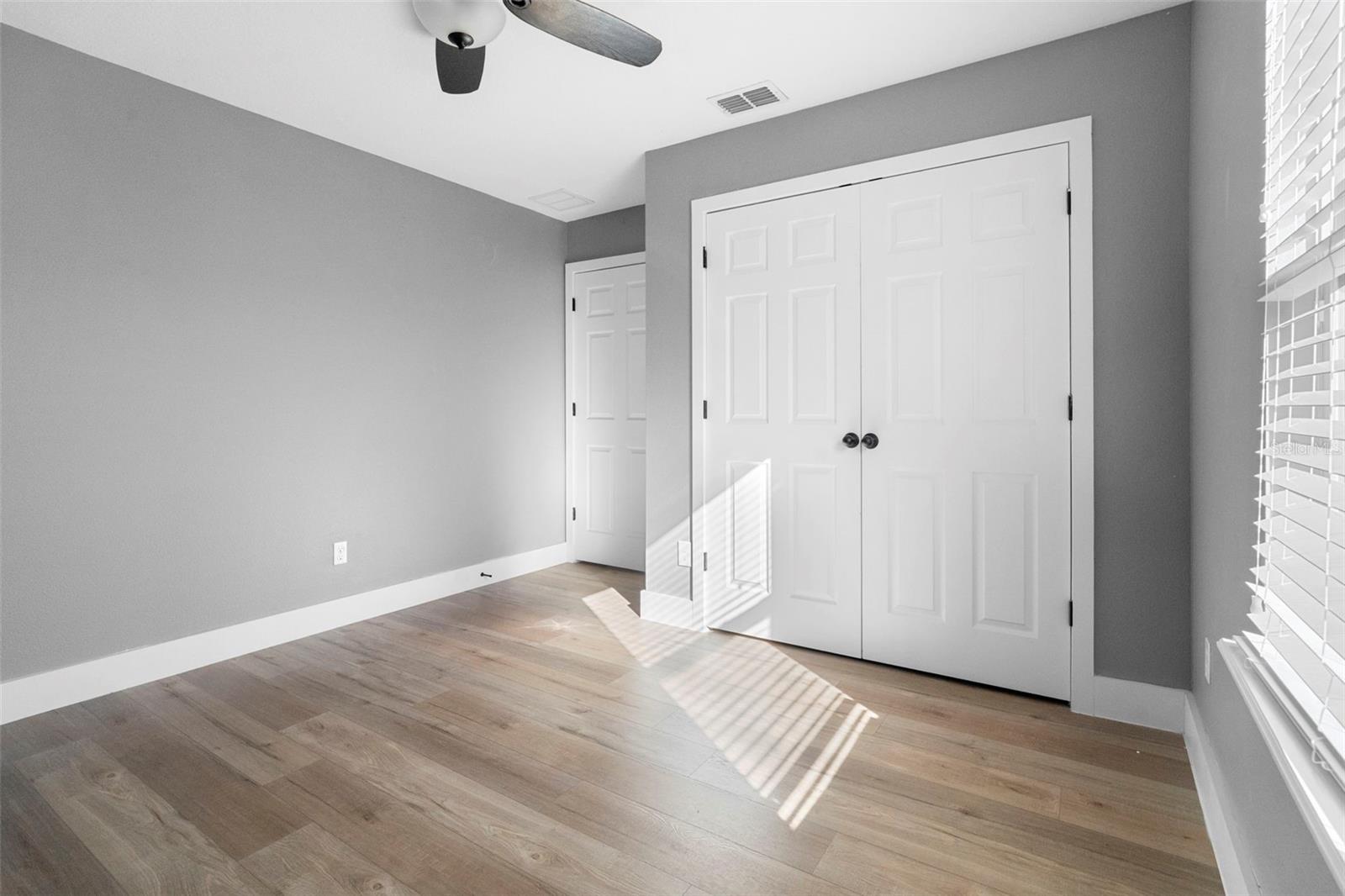 Image 40 of 59 For 684 Seven Oaks Boulevard