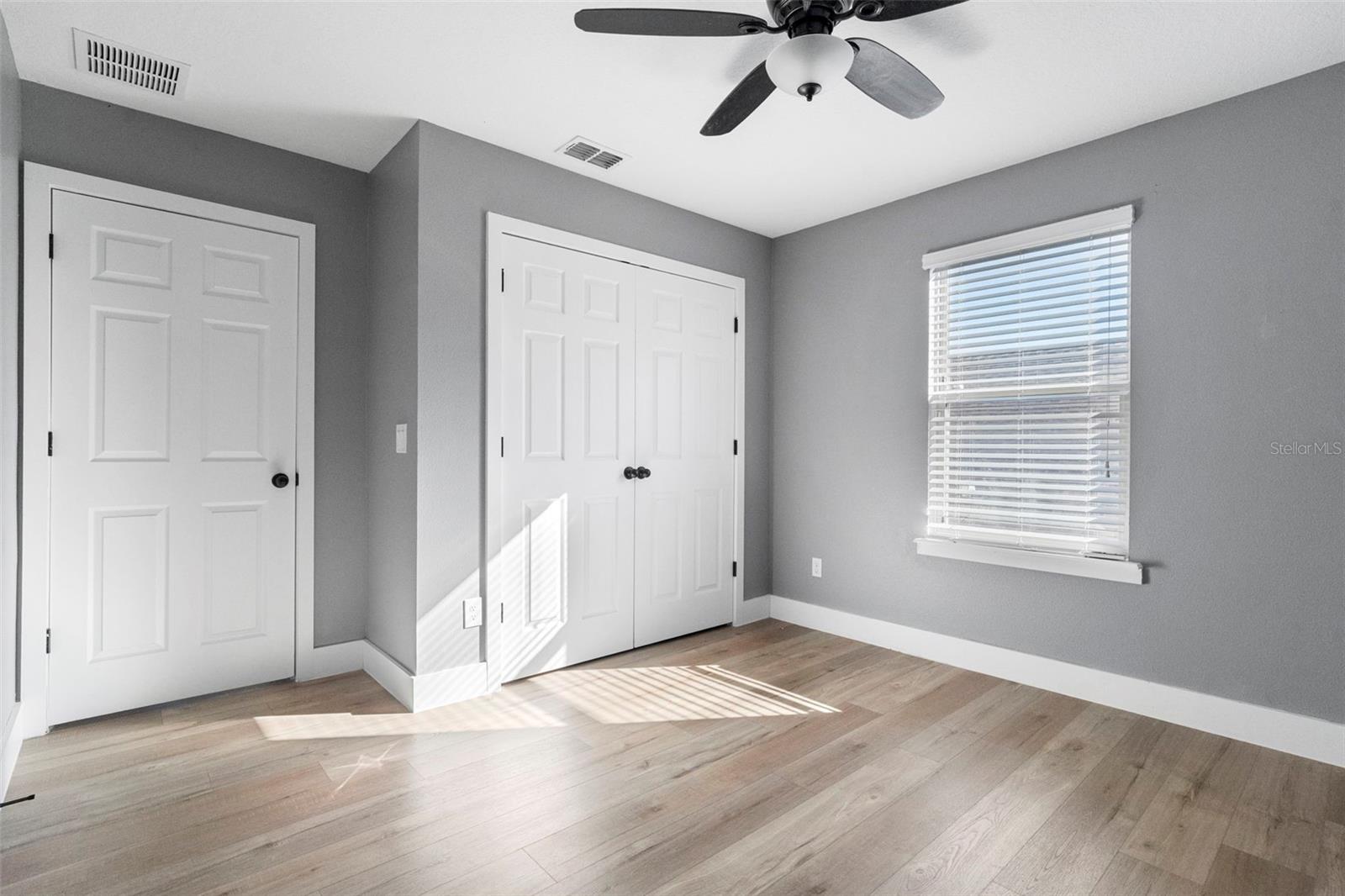 Image 41 of 59 For 684 Seven Oaks Boulevard