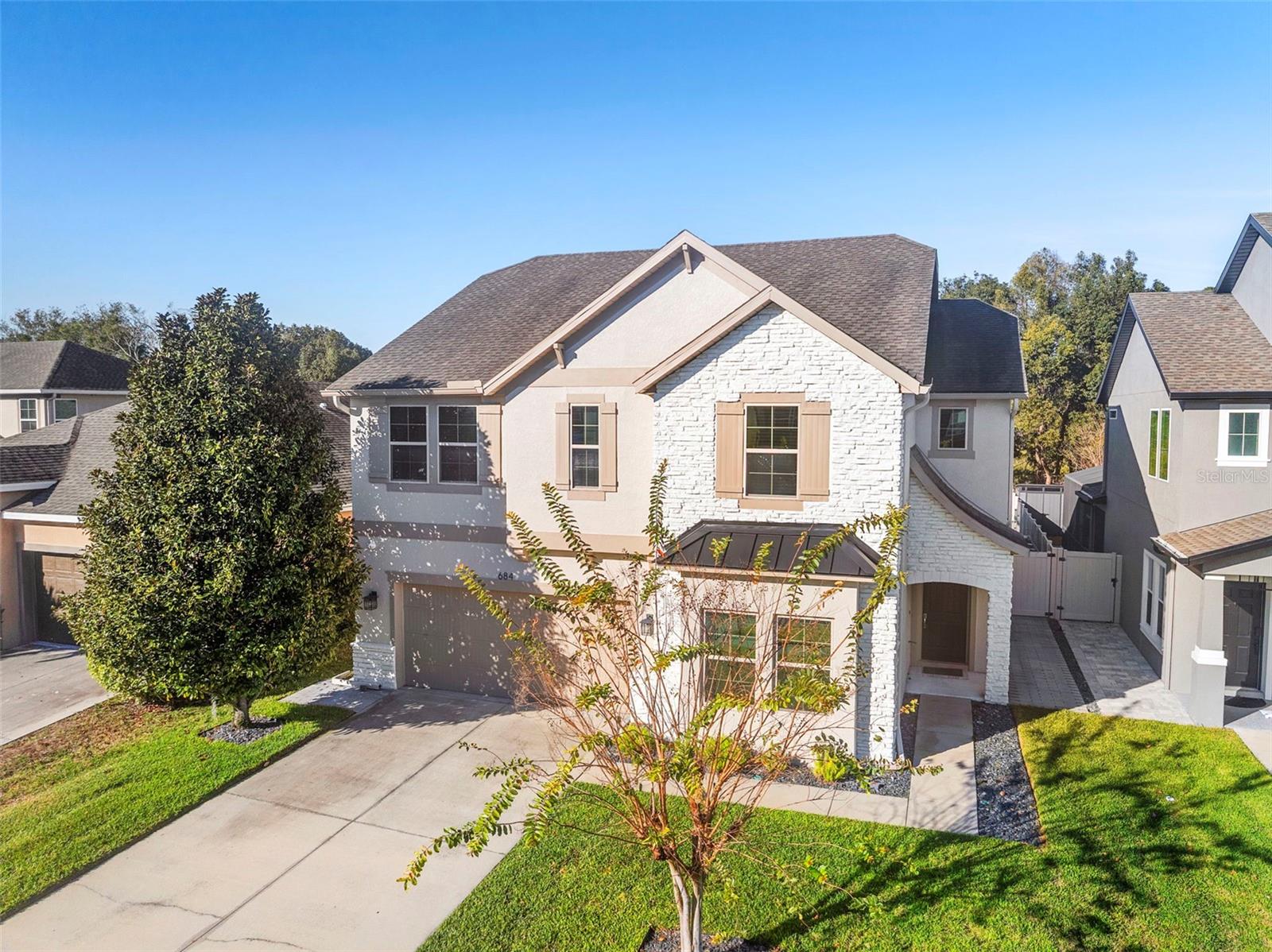 Image 6 of 59 For 684 Seven Oaks Boulevard