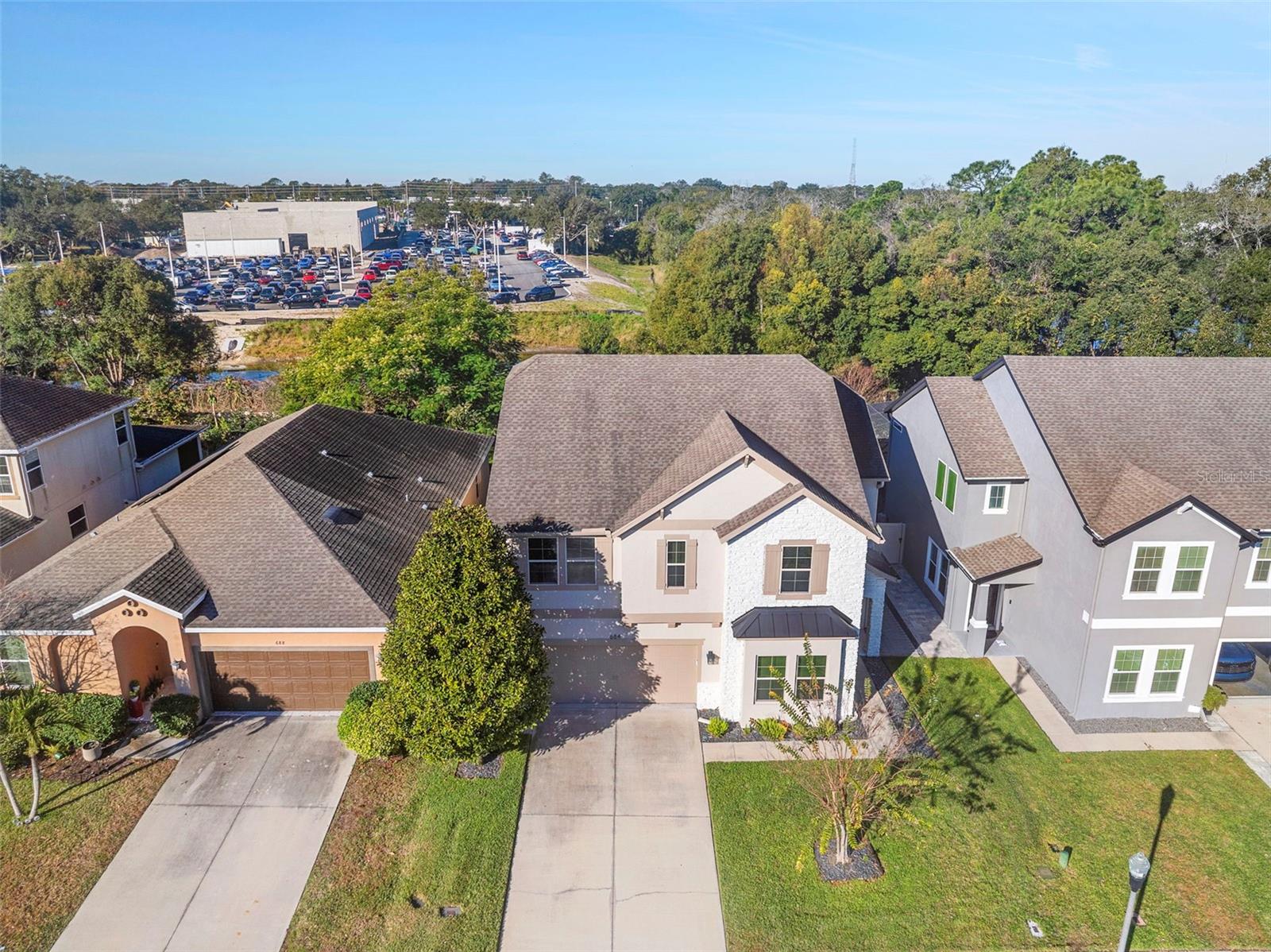 Image 8 of 59 For 684 Seven Oaks Boulevard