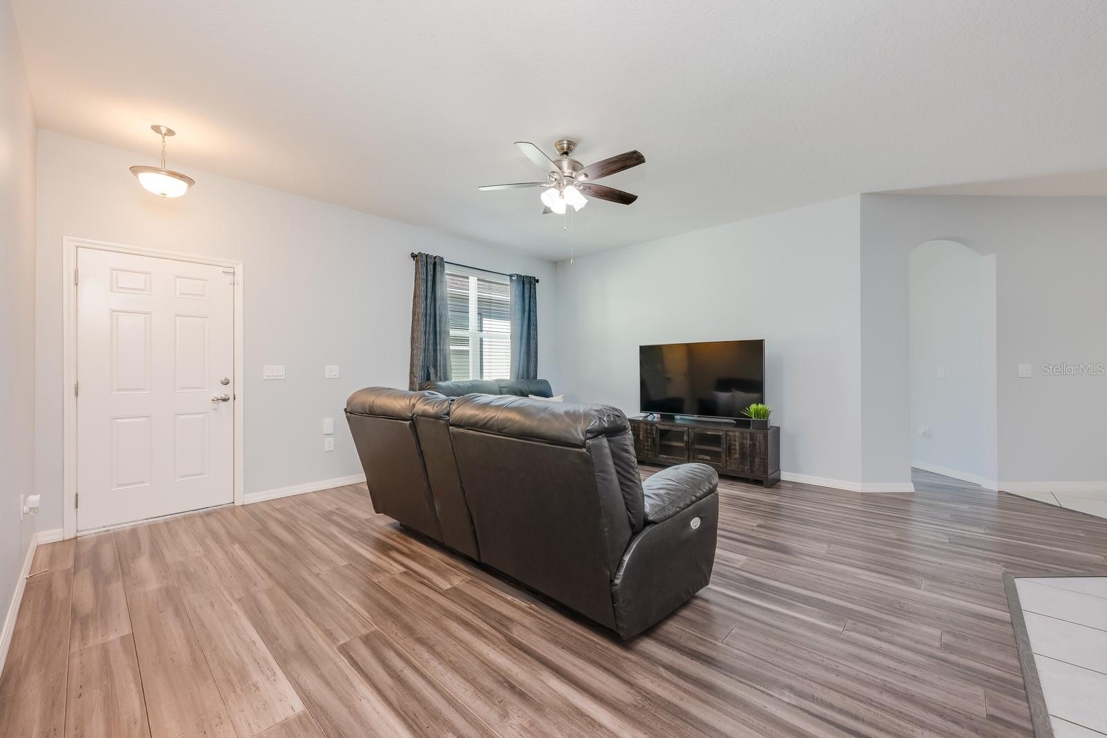 Image 3 of 23 For 1825 Shumard Avenue