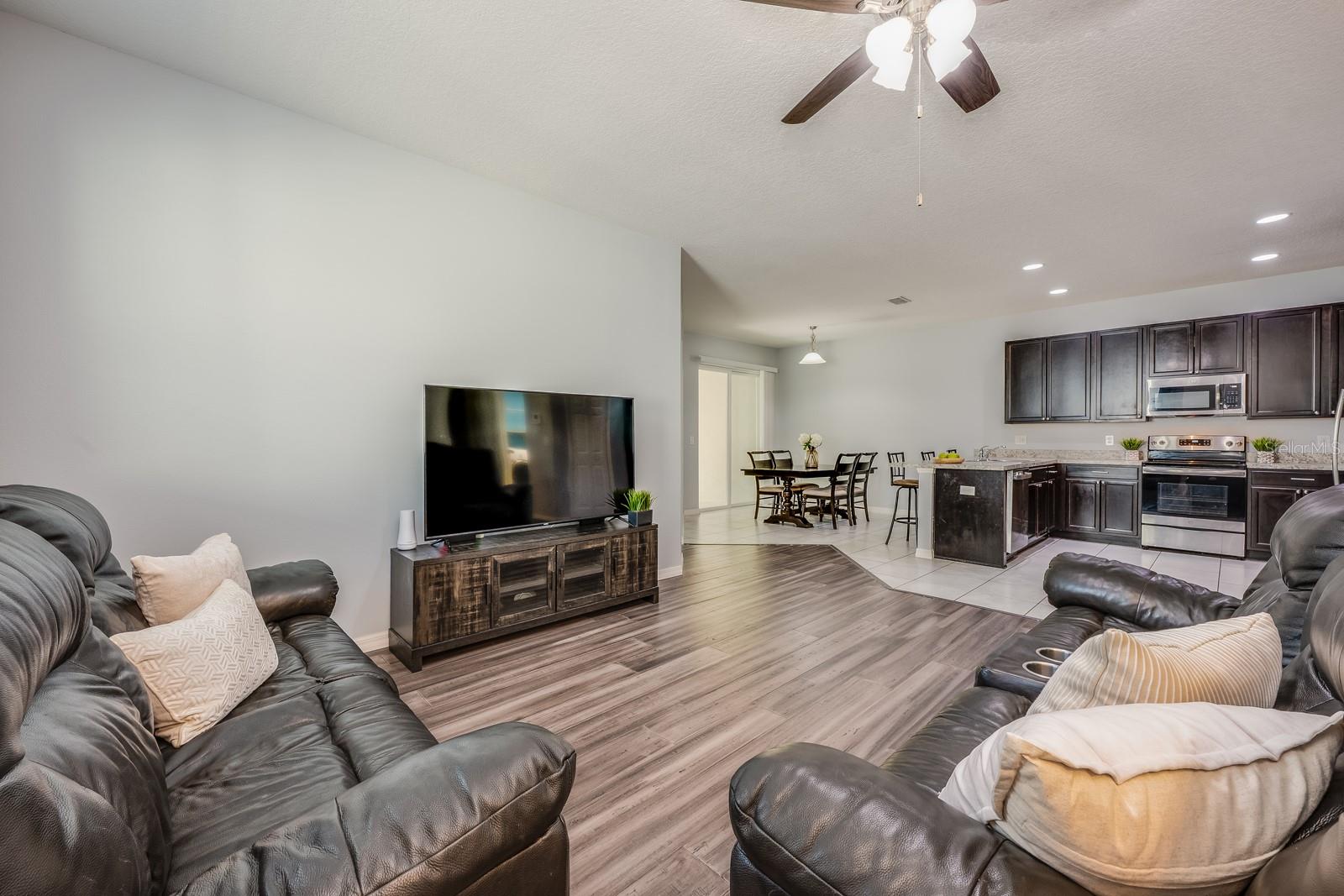 Image 4 of 23 For 1825 Shumard Avenue