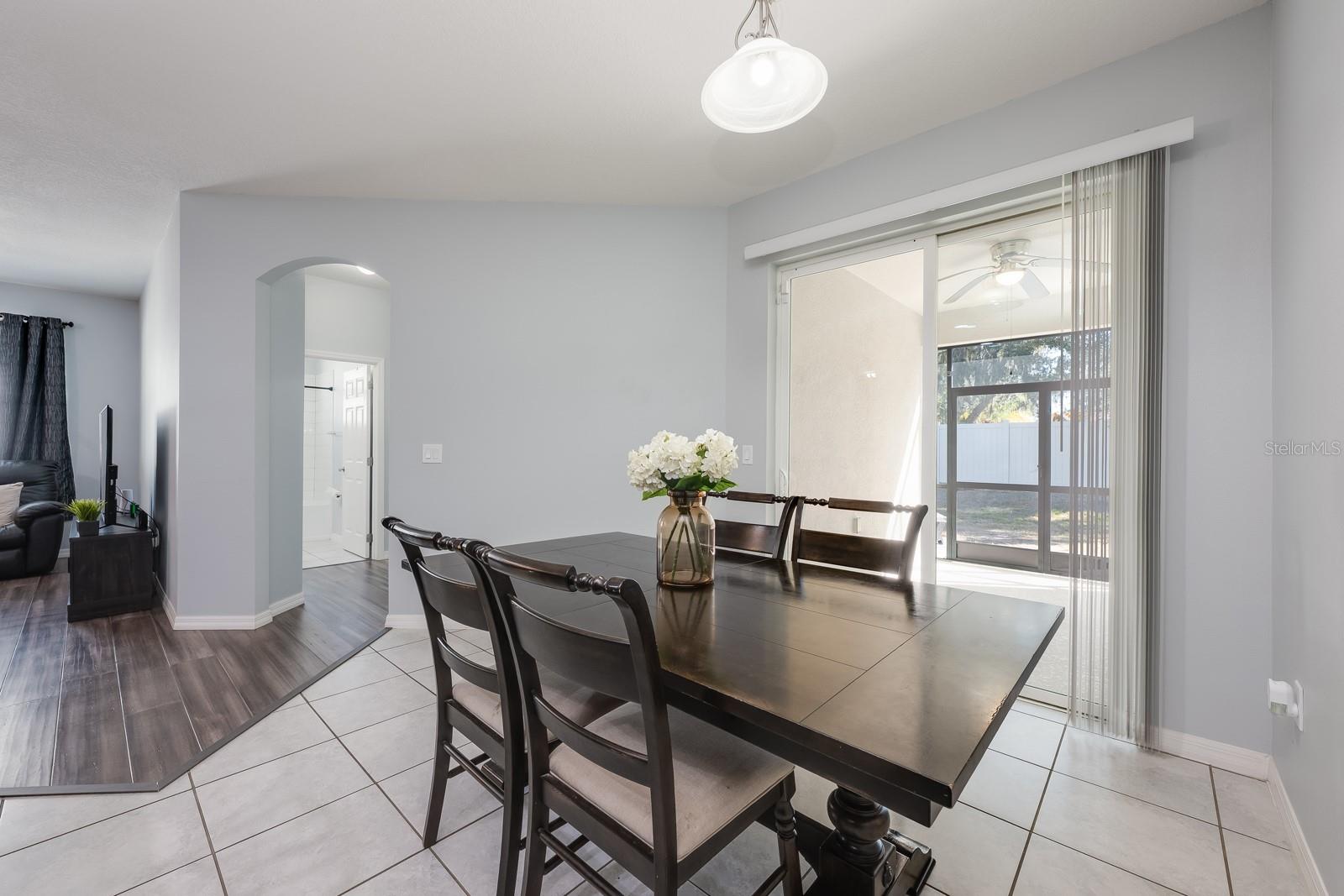 Image 9 of 23 For 1825 Shumard Avenue