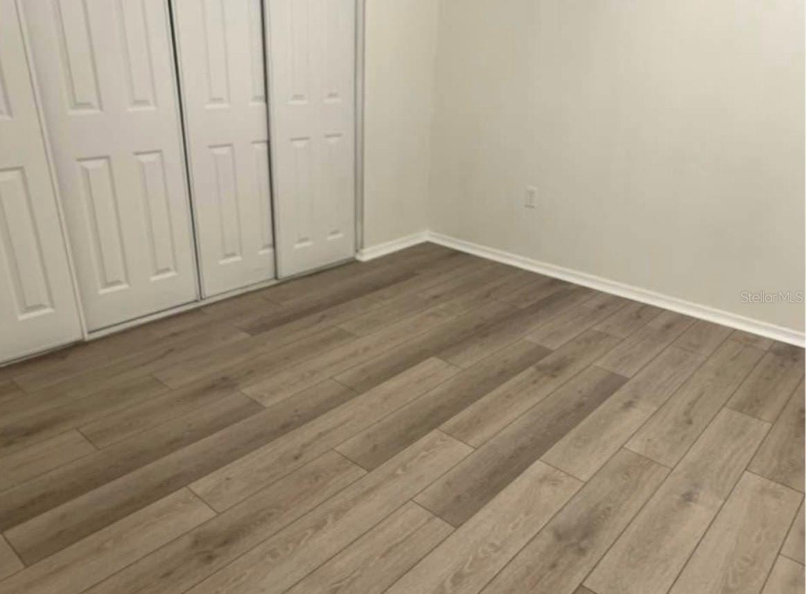 Image 7 of 15 For 936 Lake Destiny Dr  # H