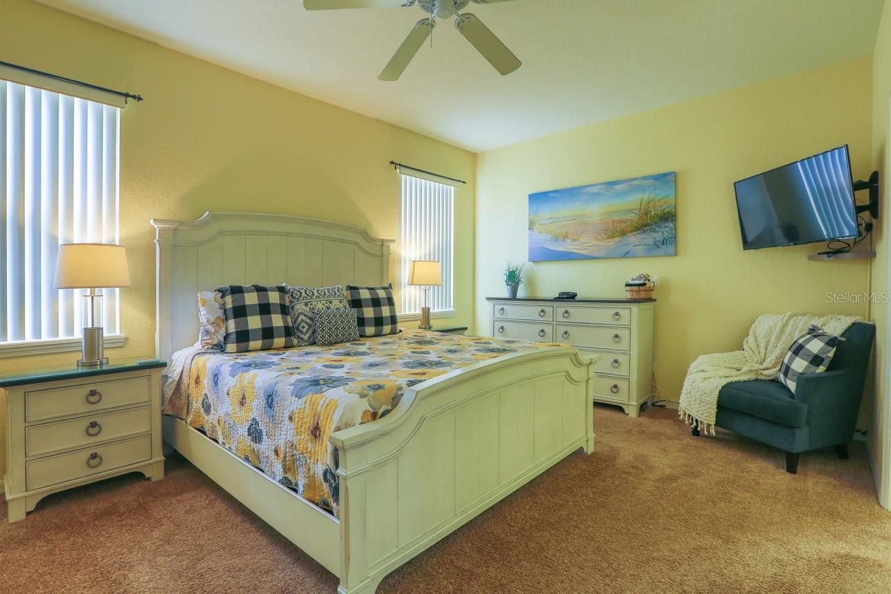 Image 12 of 35 For 17735 Woodcrest Way