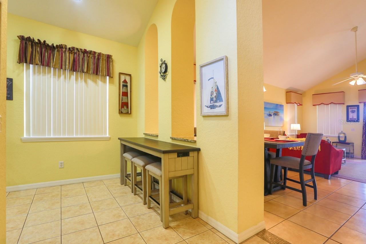 Image 5 of 35 For 17735 Woodcrest Way