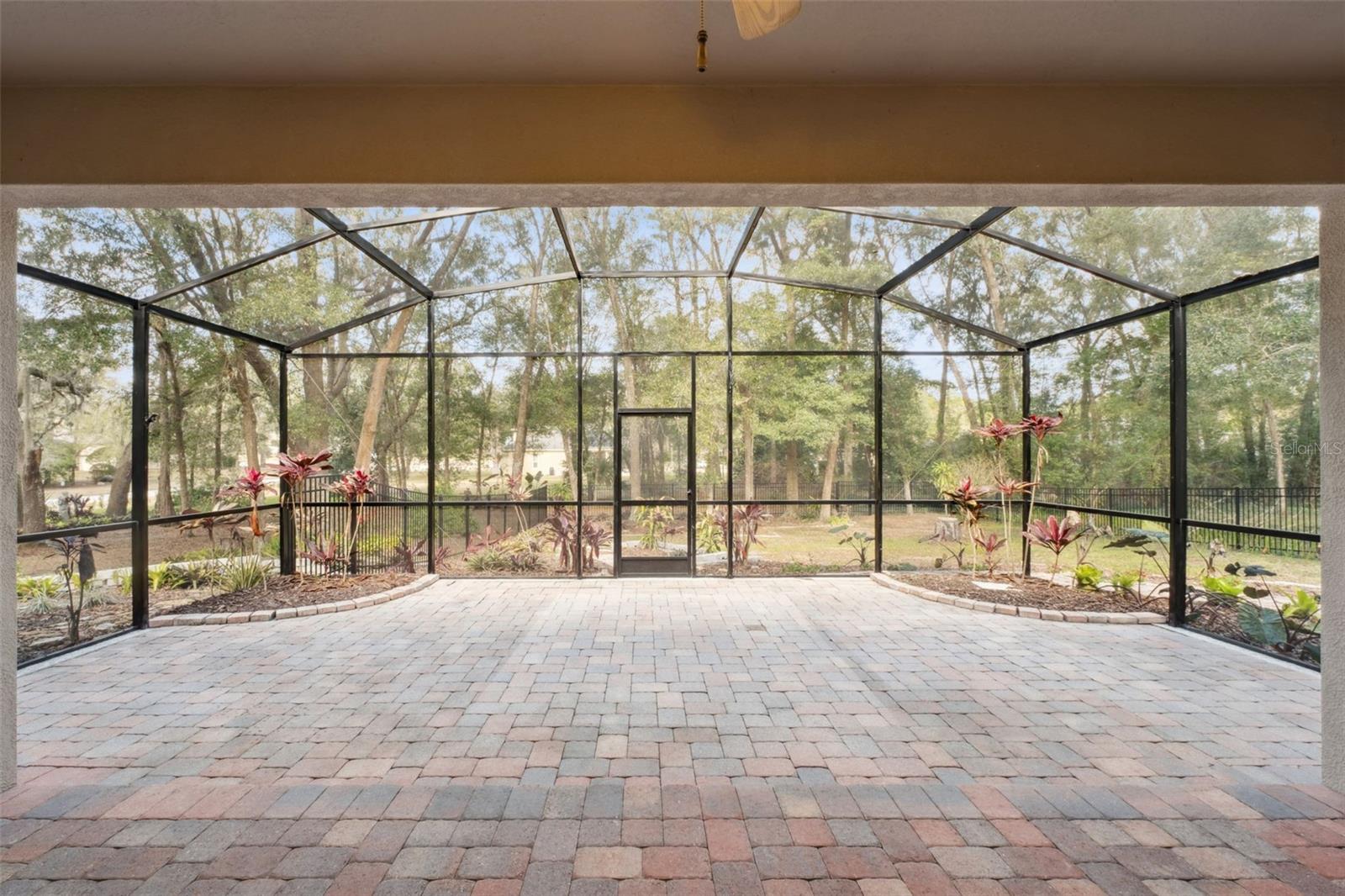 Image 36 of 41 For 597 Sand Wedge Loop