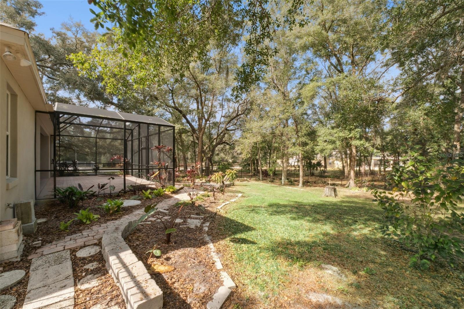 Image 38 of 41 For 597 Sand Wedge Loop