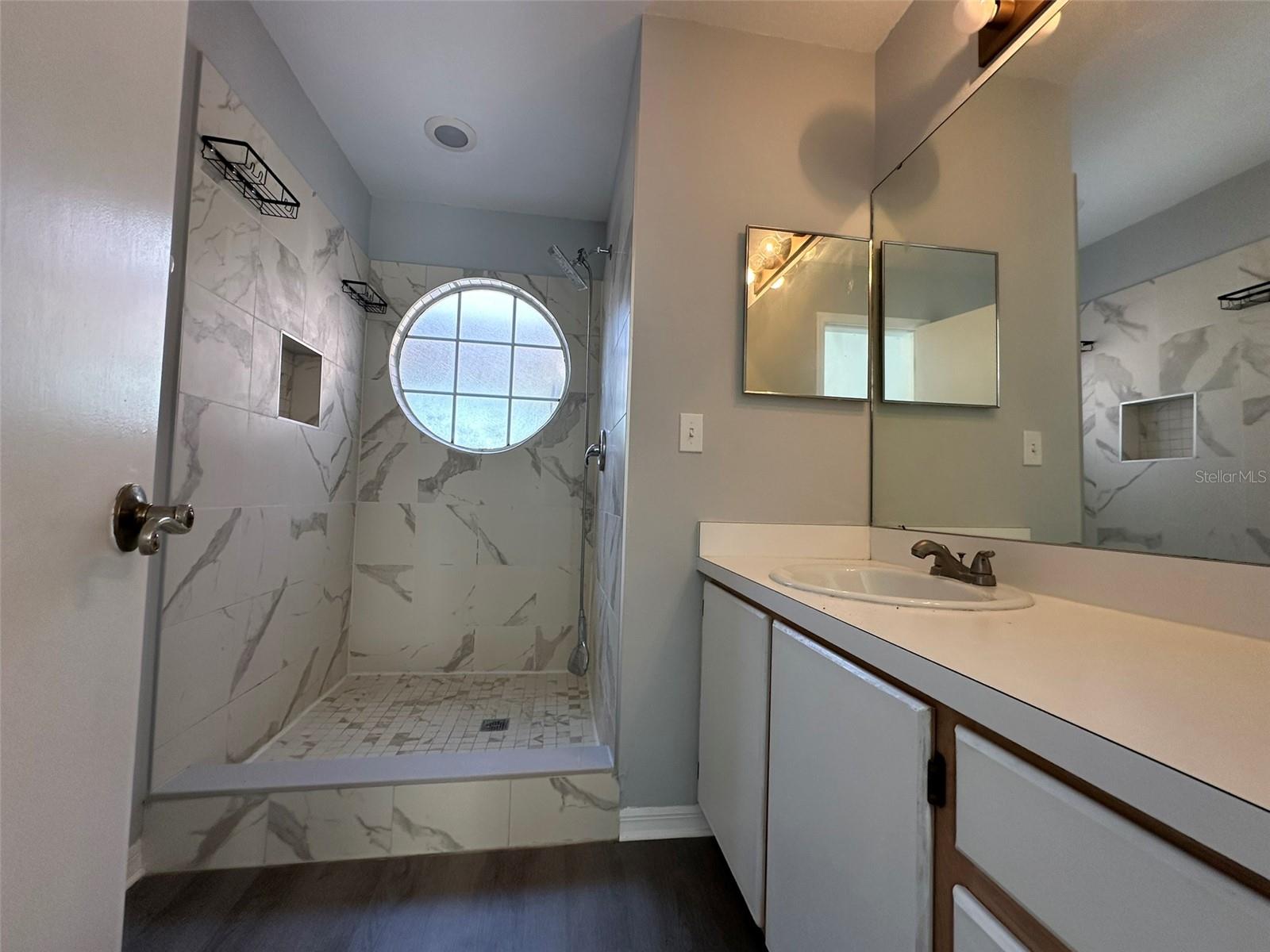 Image 4 of 9 For 2035 Royal Bay Boulevard 46