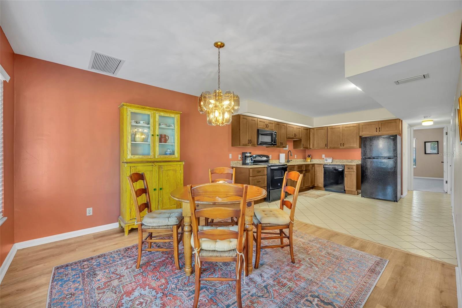 Image 6 of 31 For 1902 Abbington Street 1902