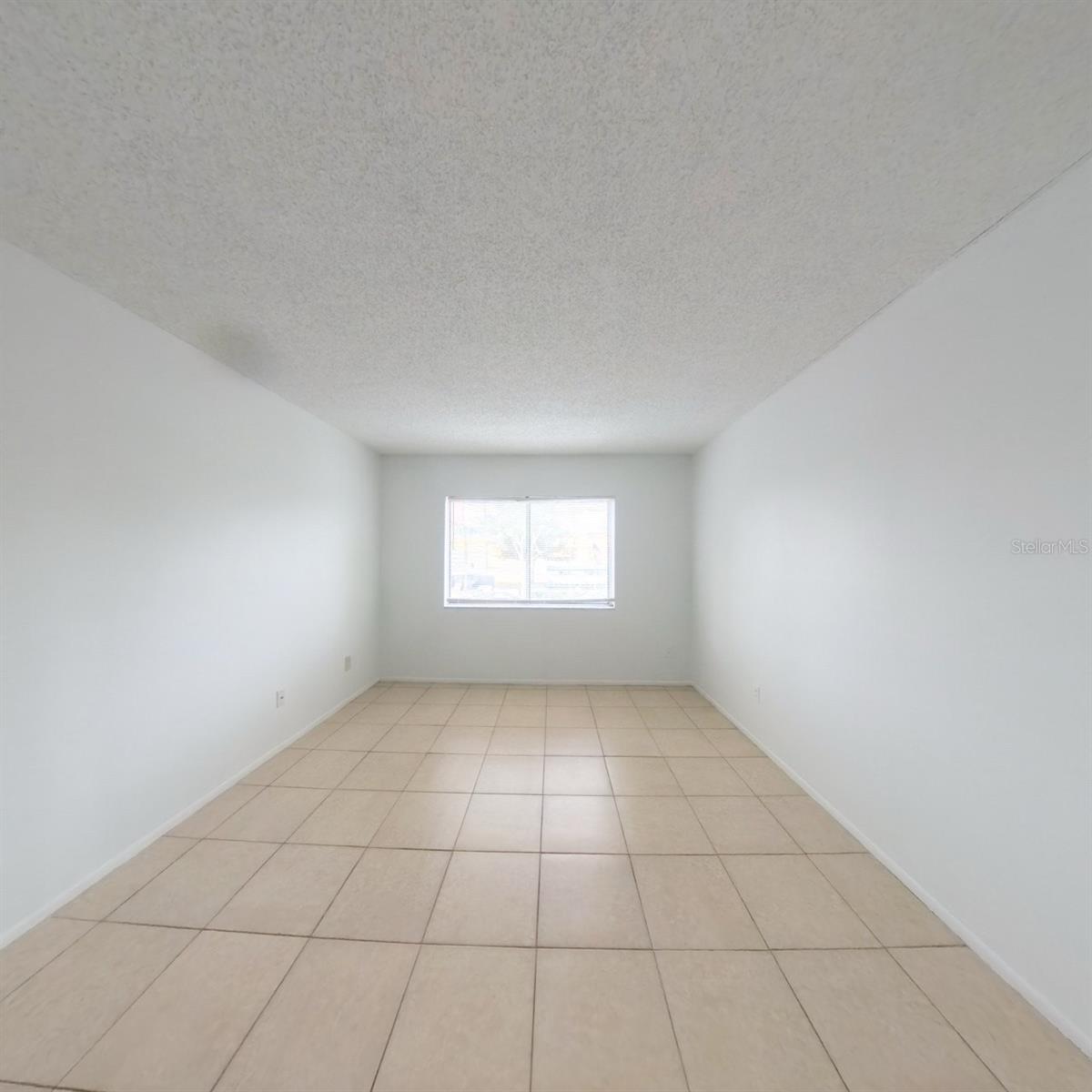 Image 16 of 24 For 600 Kenwick Circle 202