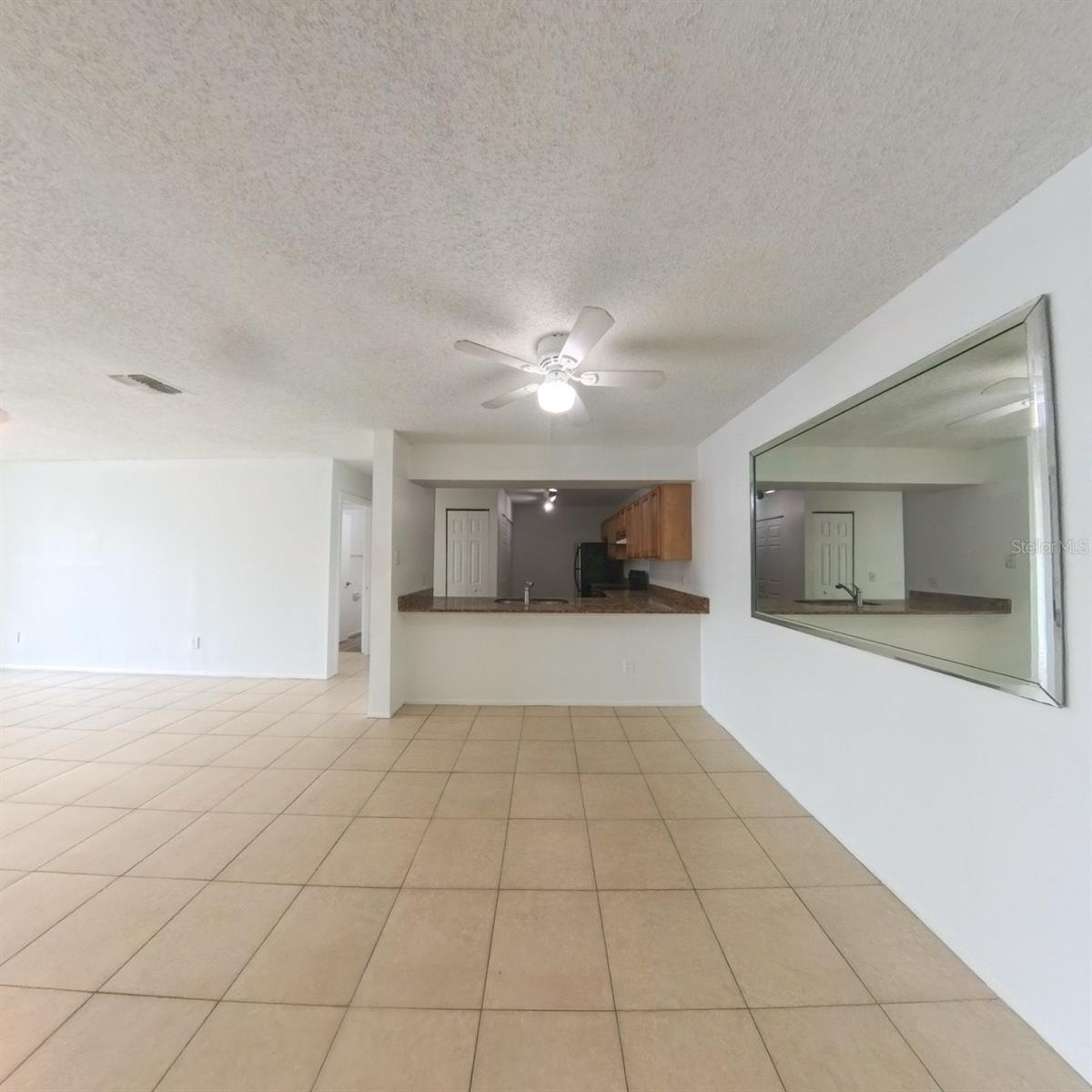 Image 4 of 24 For 600 Kenwick Circle 202