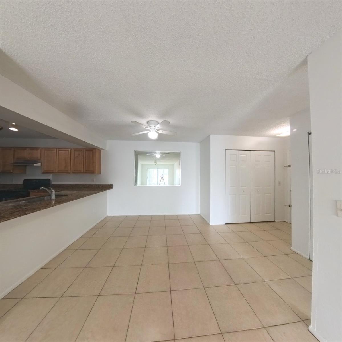 Image 5 of 24 For 600 Kenwick Circle 202