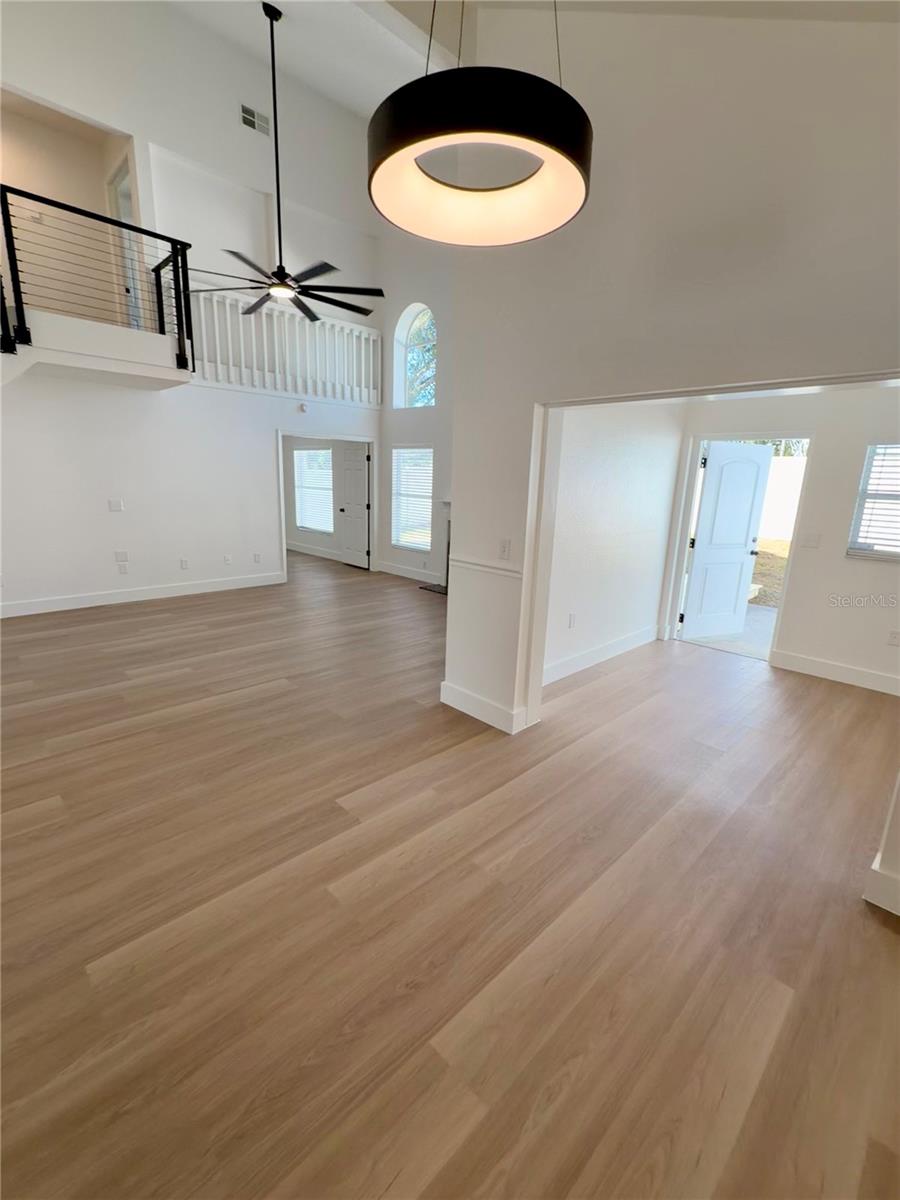 Image 3 of 16 For 1042 Ballyshannon Parkway