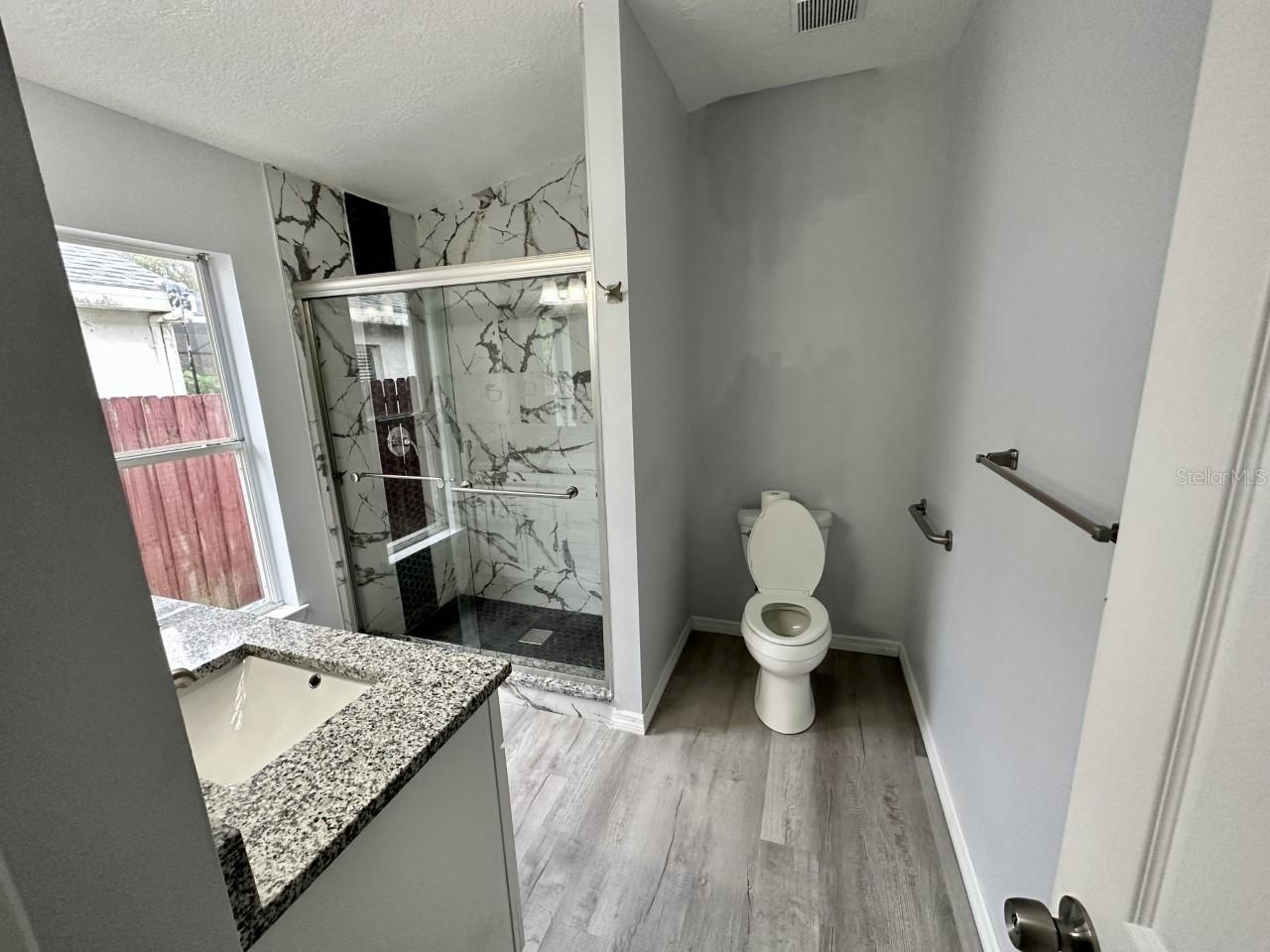 Image 4 of 17 For 813 Ponderosa Pine Court